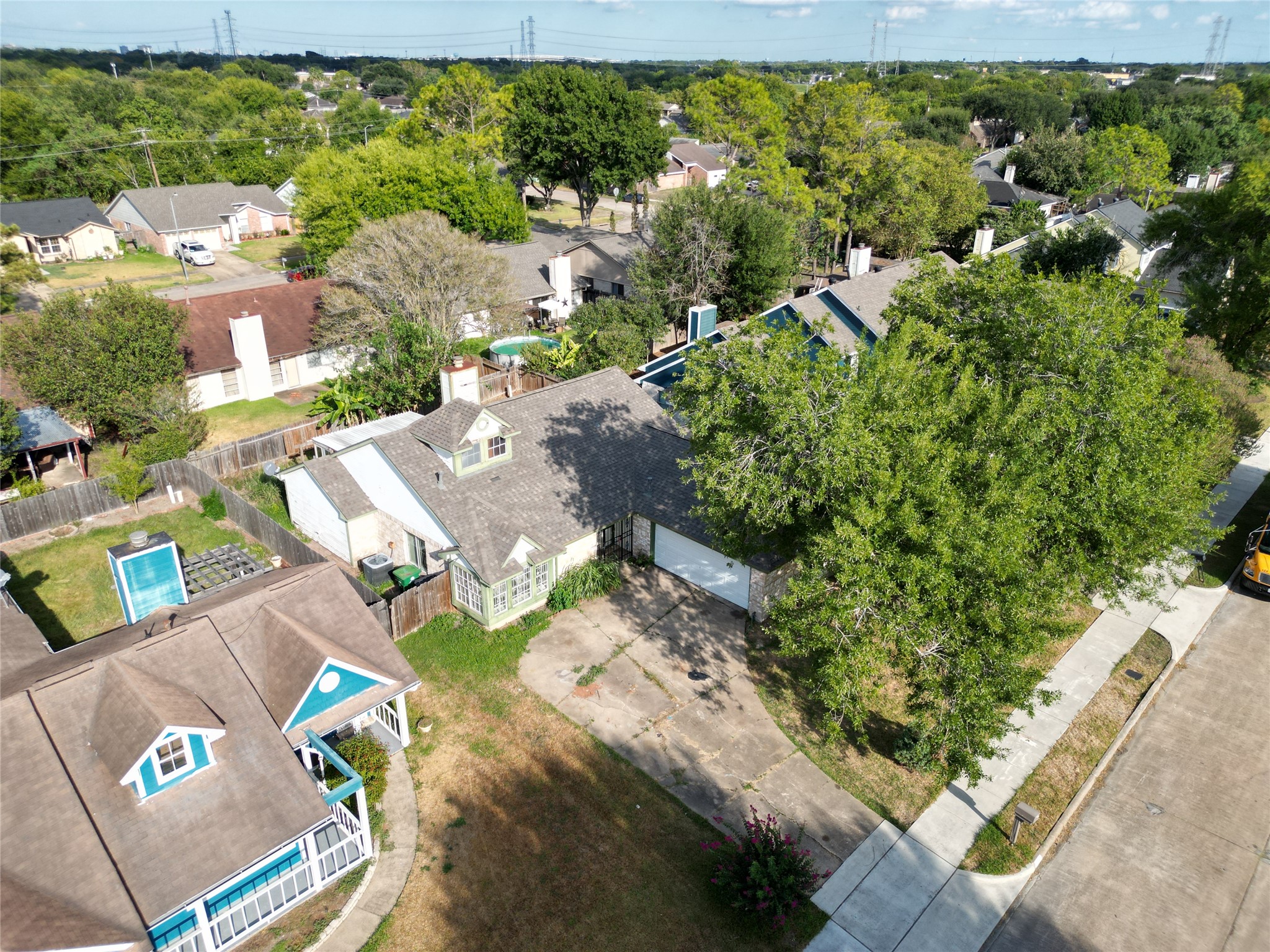 Listing photo 4