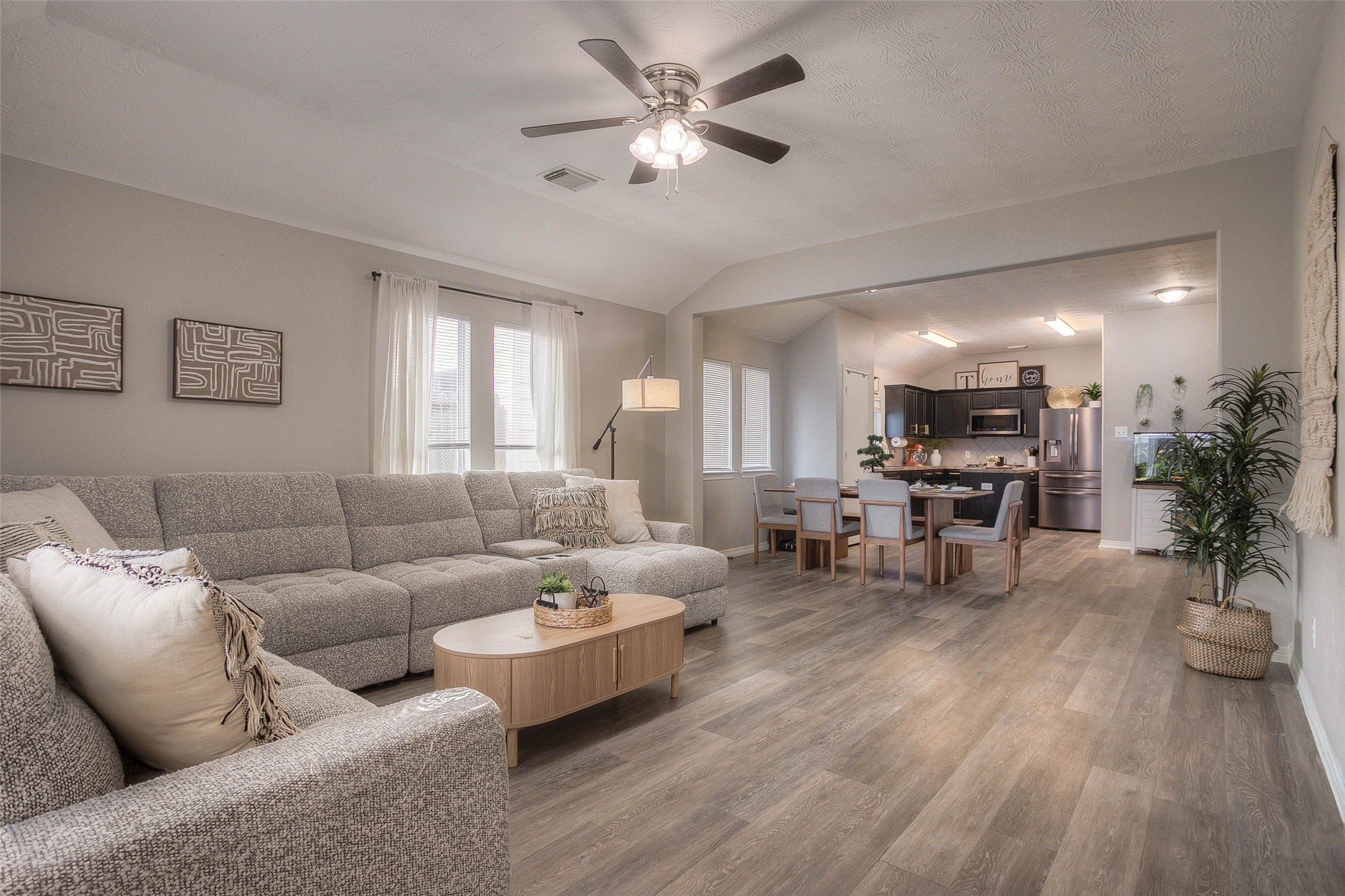 5049 Willow Point Drive