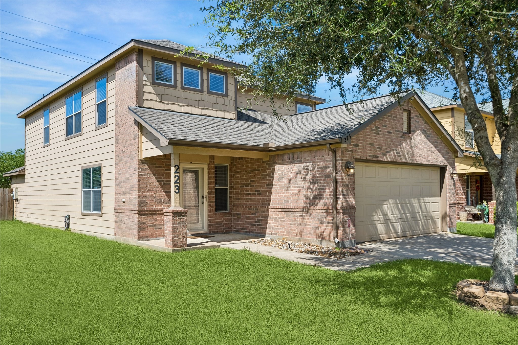 Listing photo 1