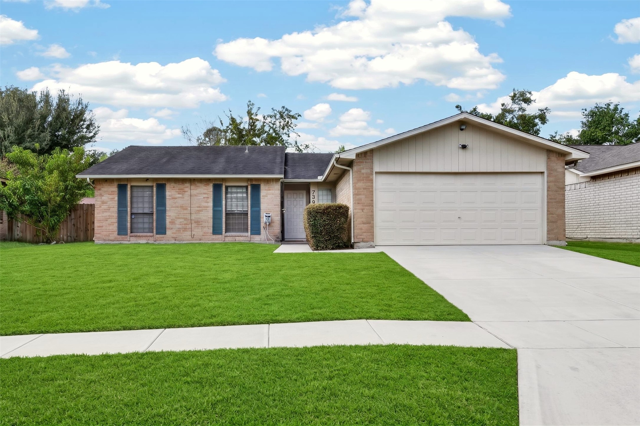 7306 Loma Alta