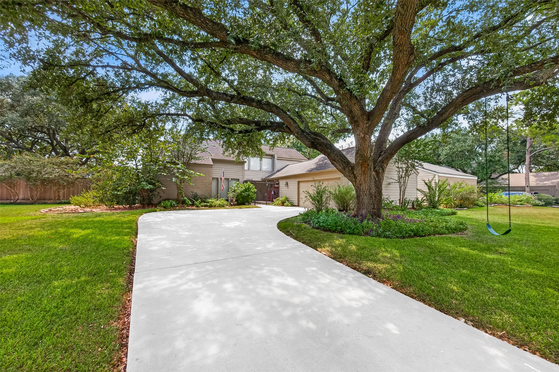 11835 Cedar Pass Drive