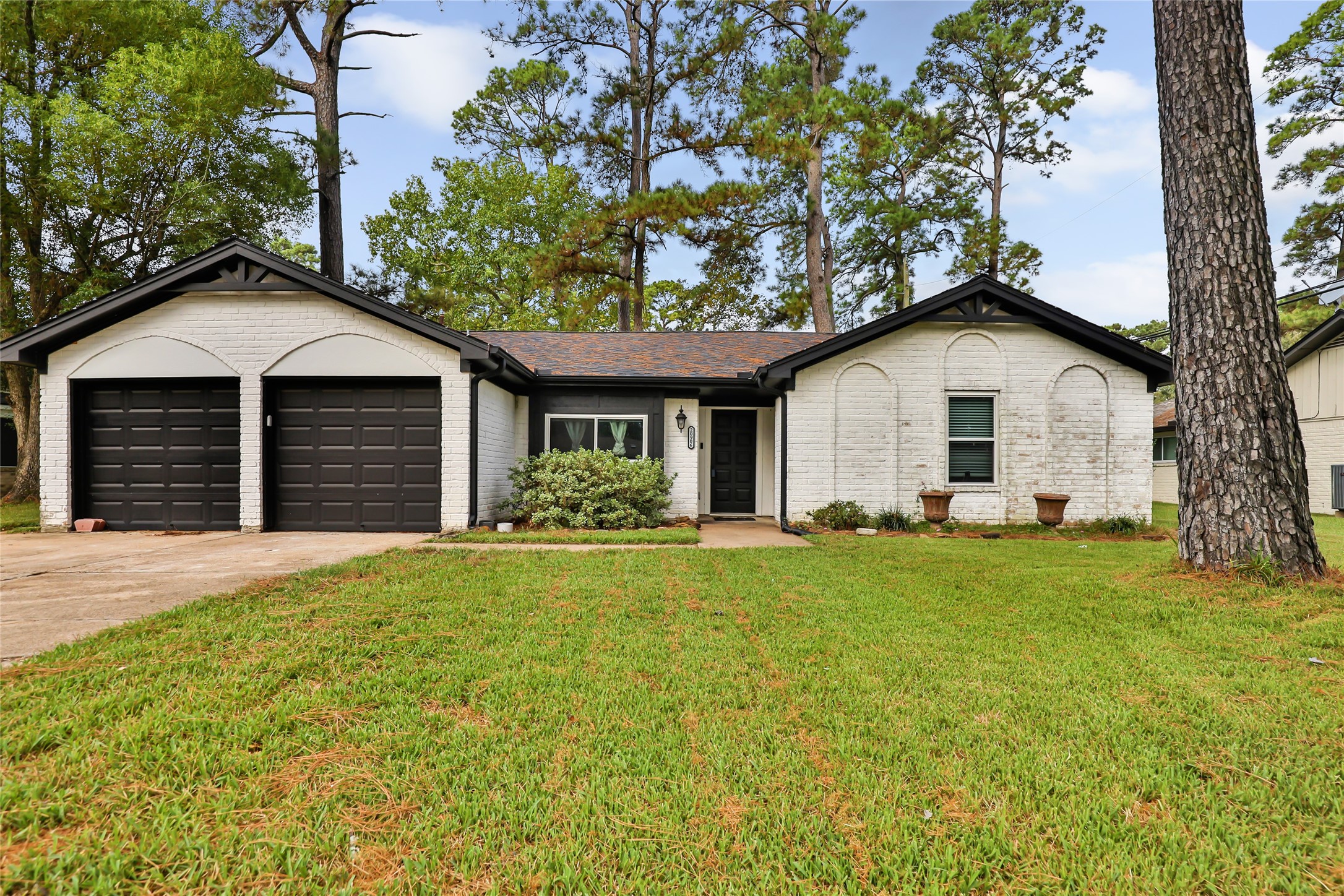 20906 Flaming Arrow Trail