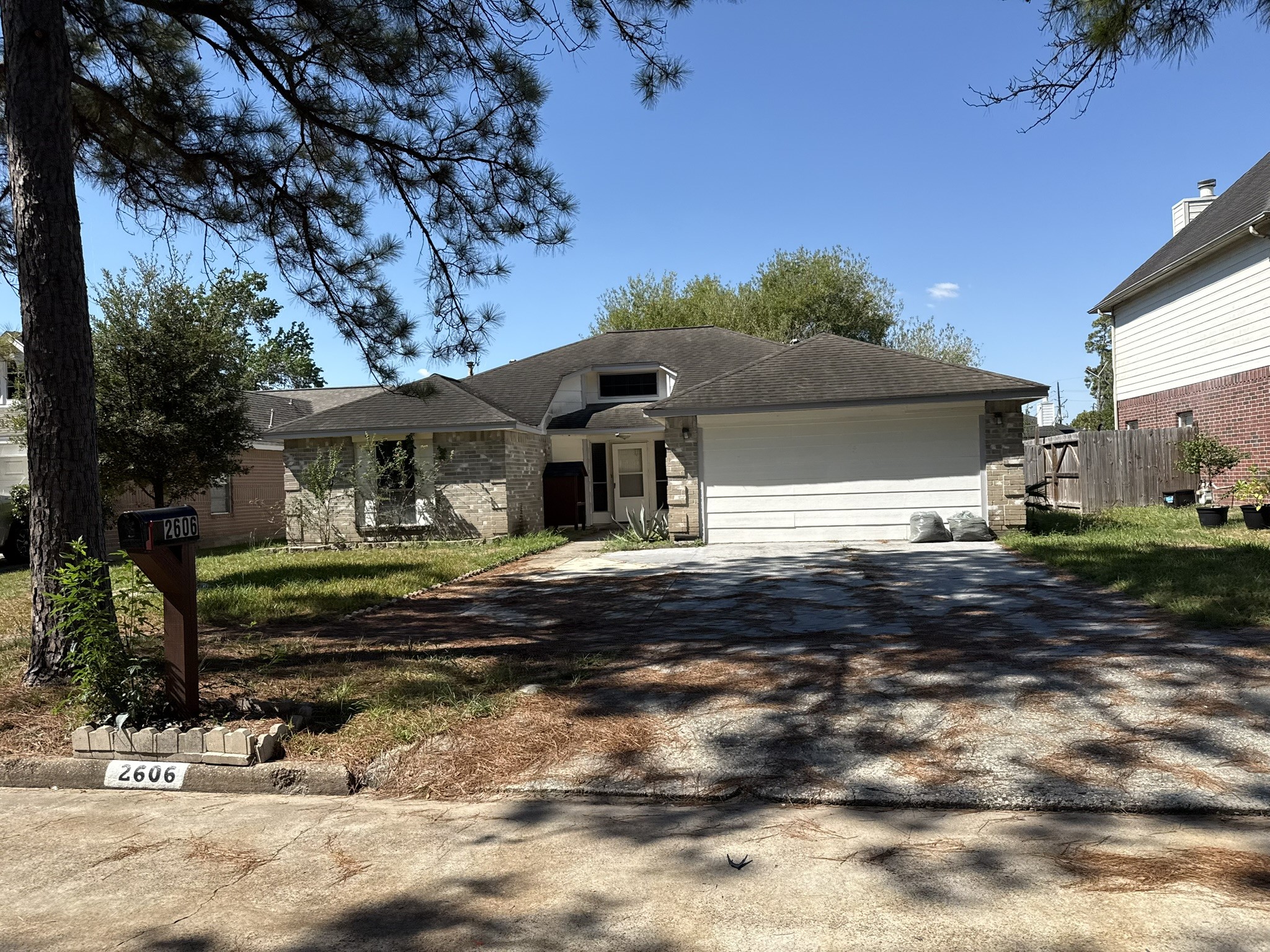 Listing photo 1