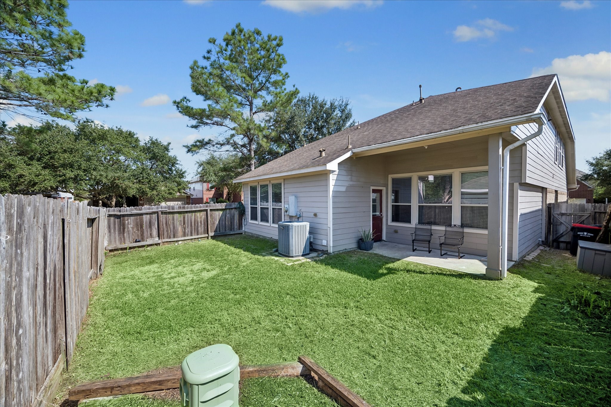 Listing photo 5