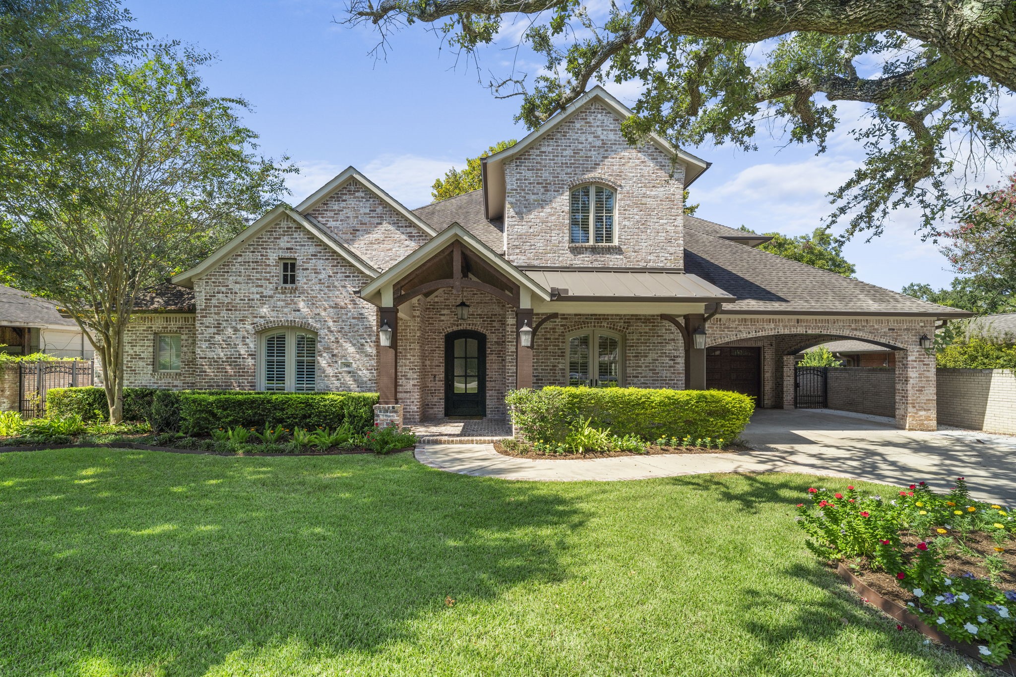 706 Oyster Creek Drive
