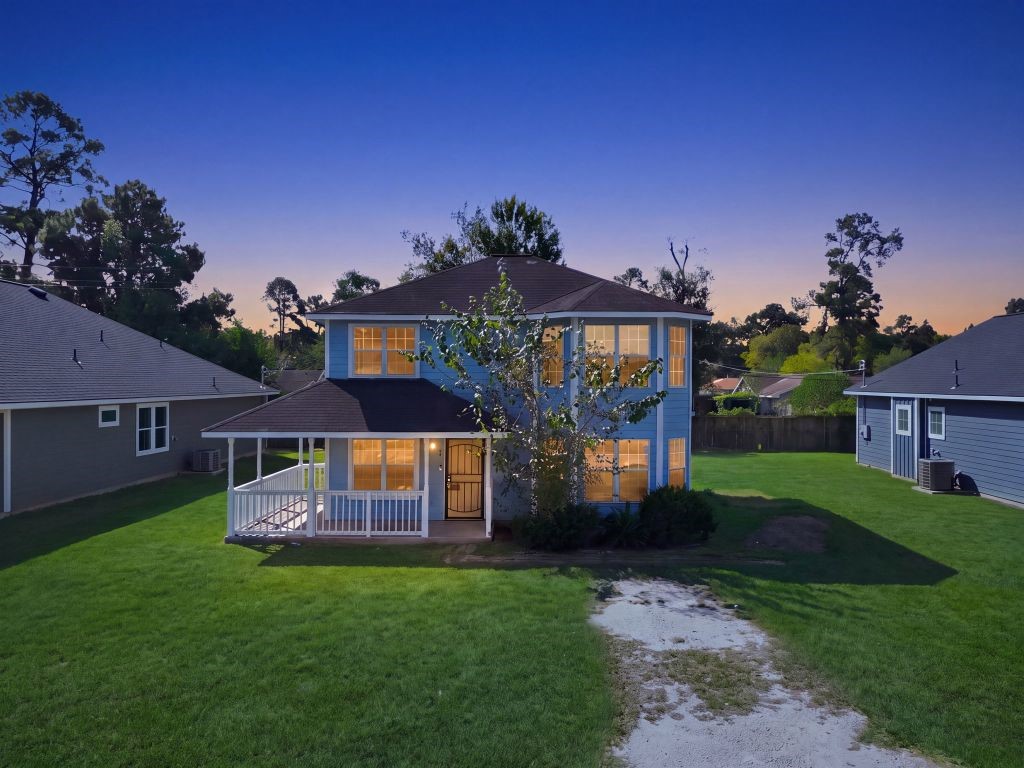 717 Red Oak Avenue