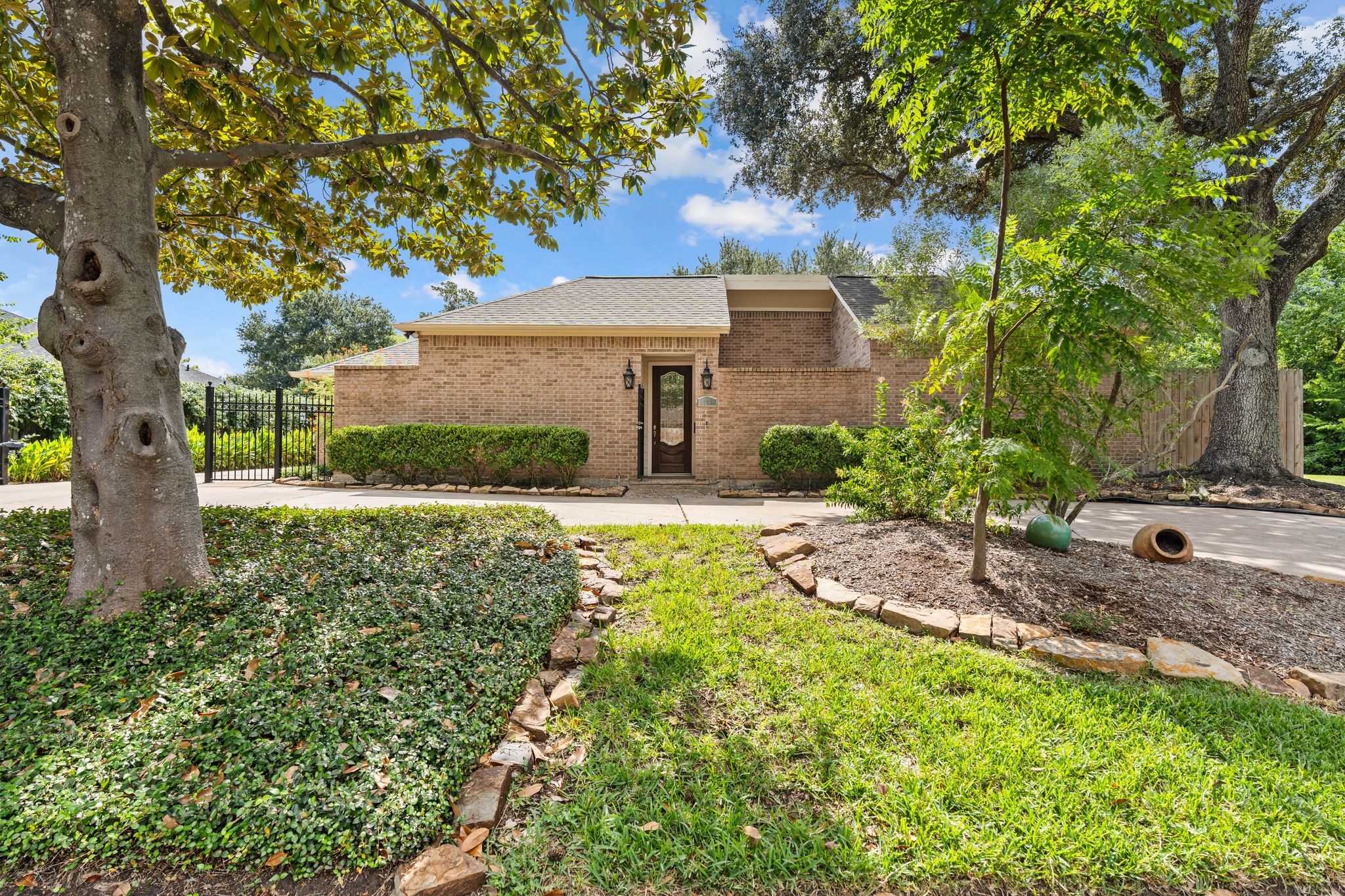 11519 Lakeside Place Drive