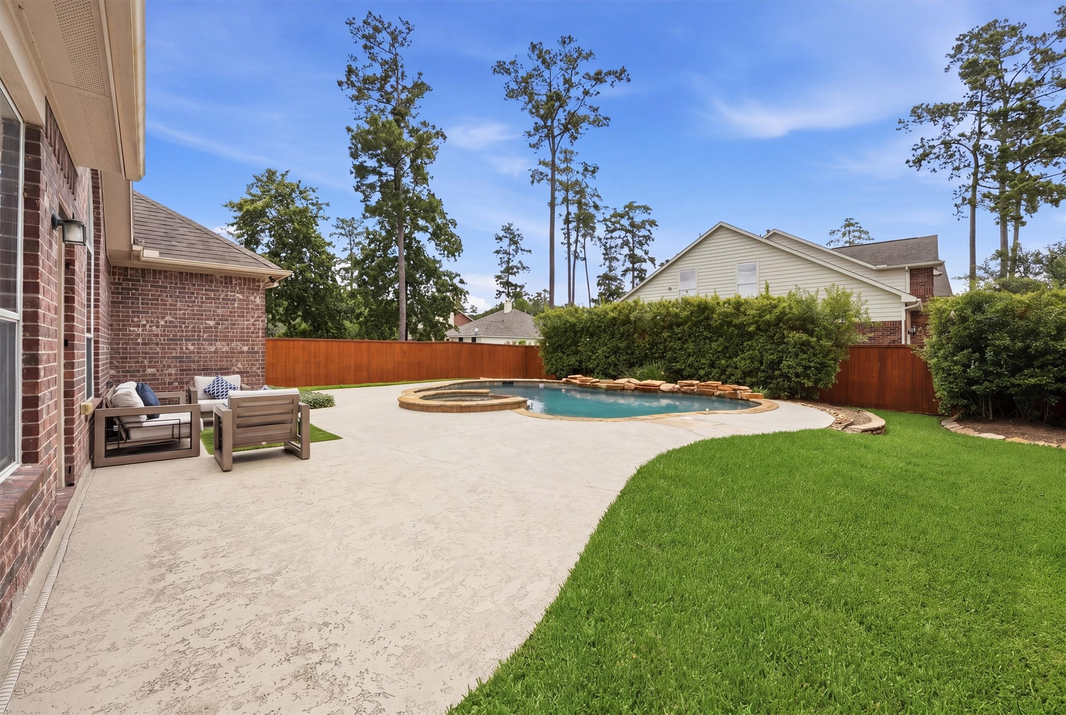 115 S Rocky Point Circle