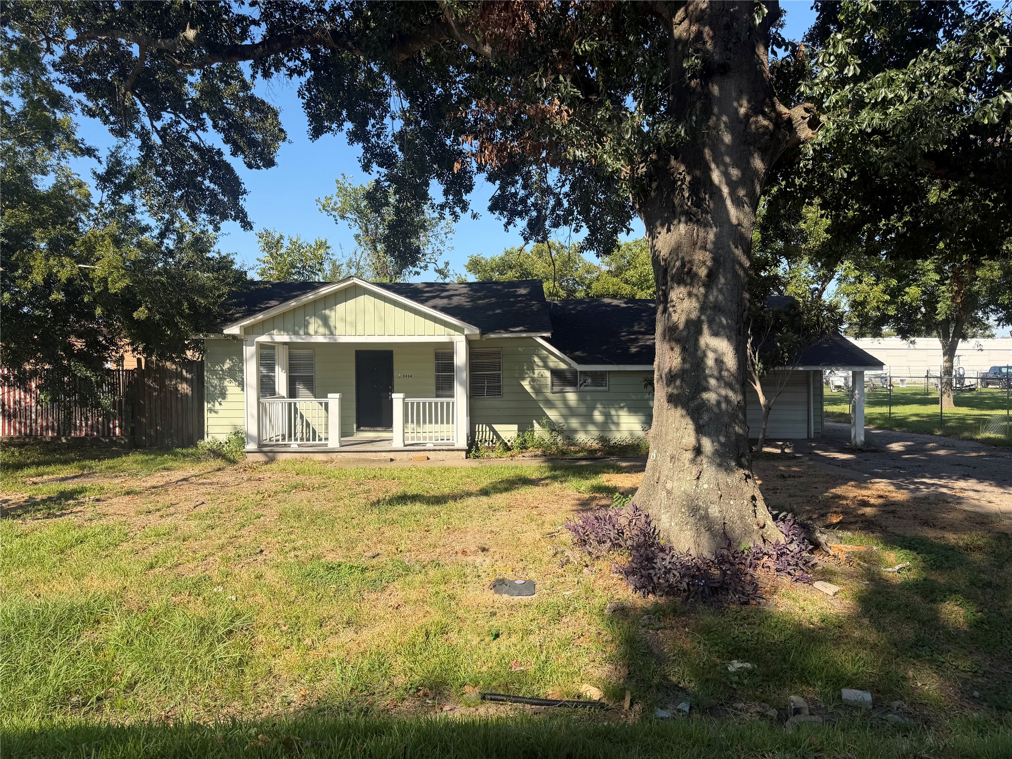 2434 Oleander Drive