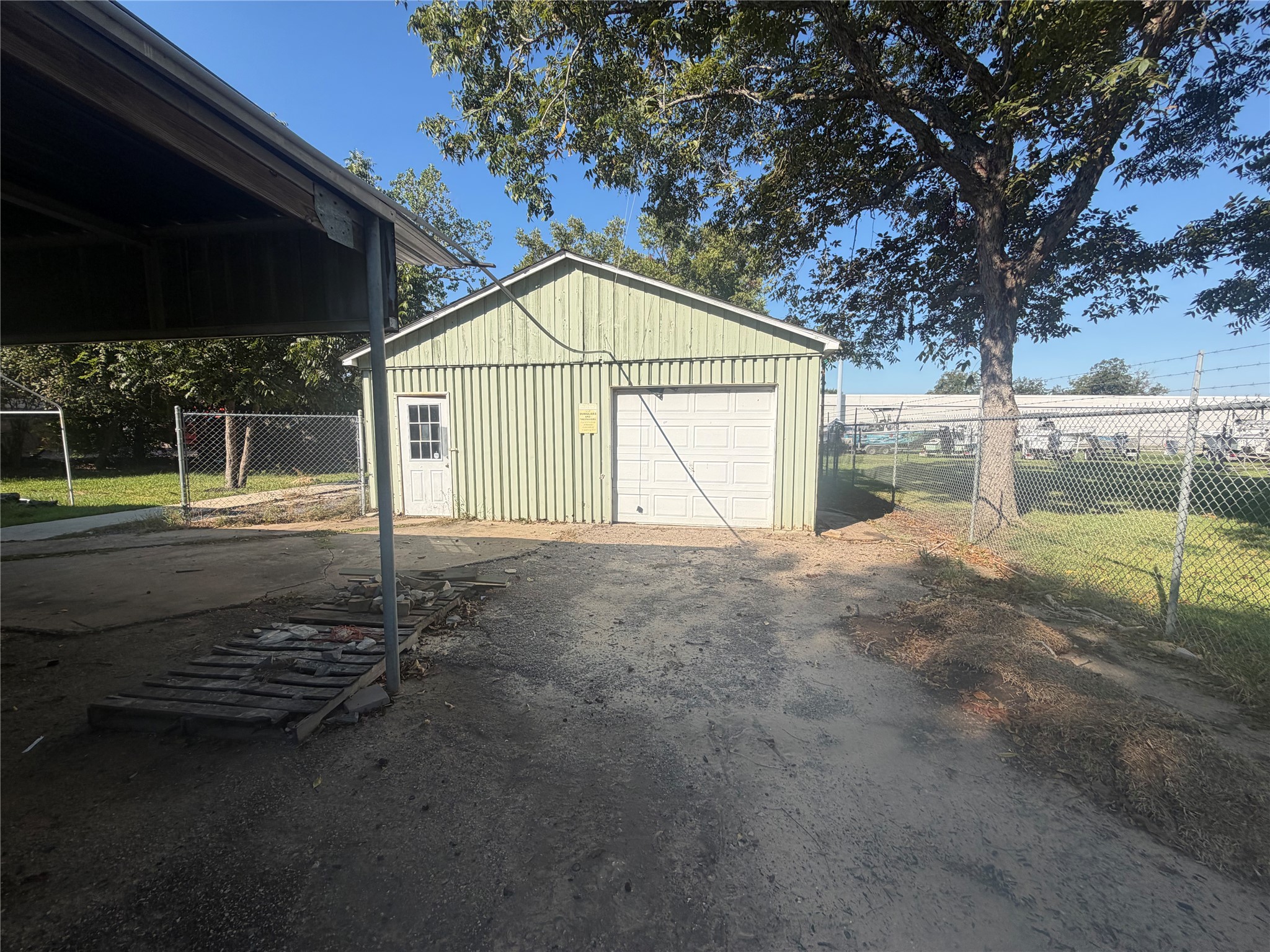 Listing photo 4