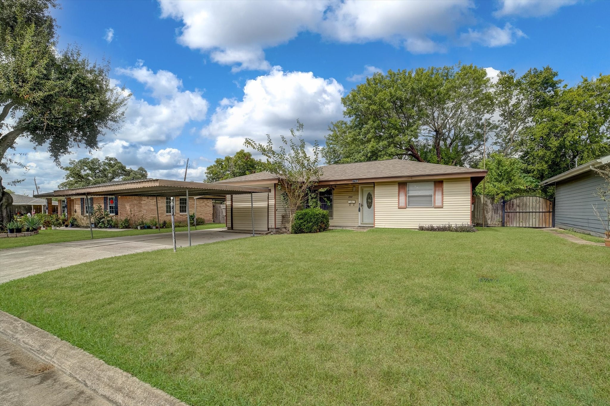 2703 Morningside Lane