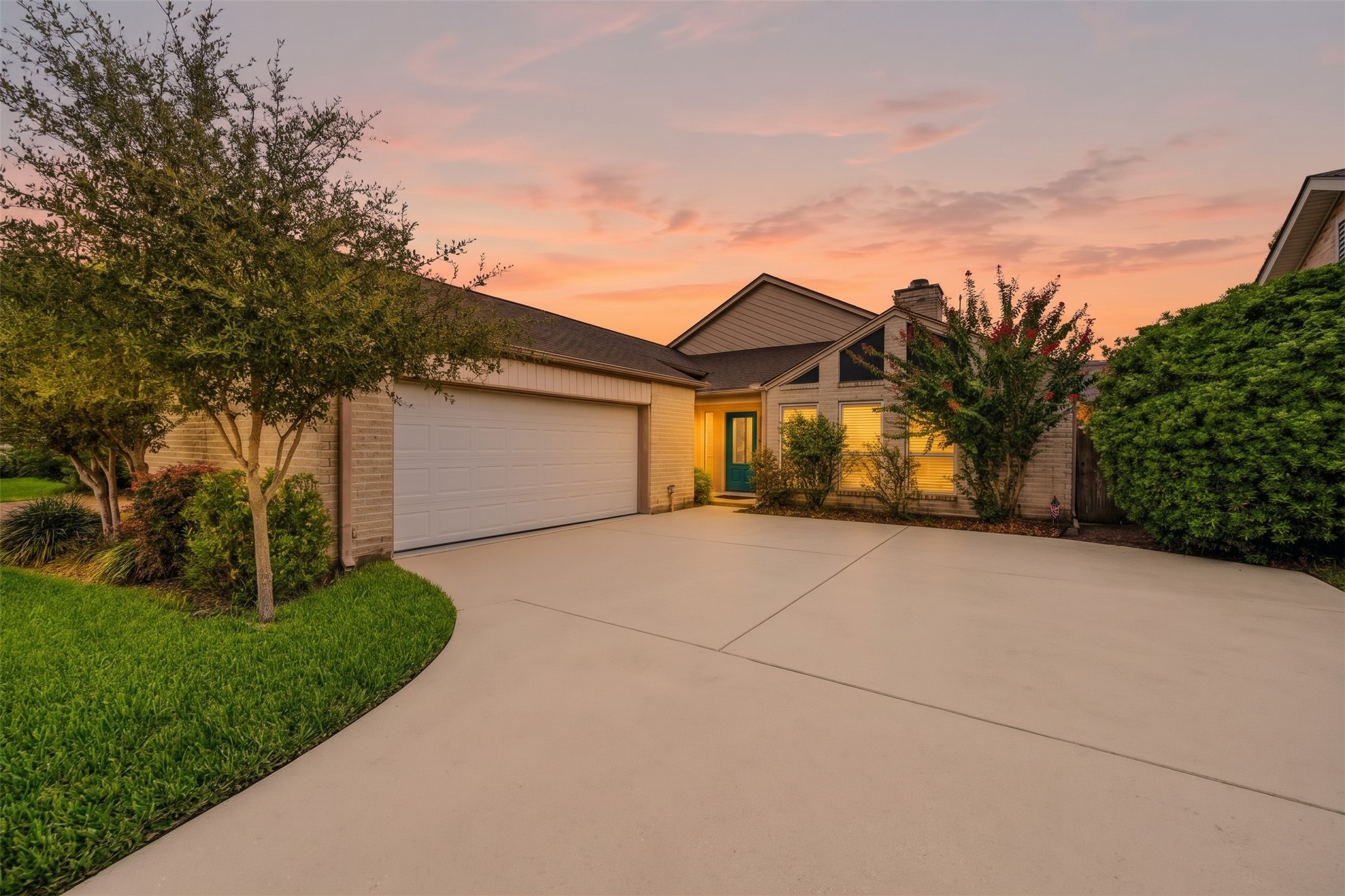 3907 Cedar Valley Drive