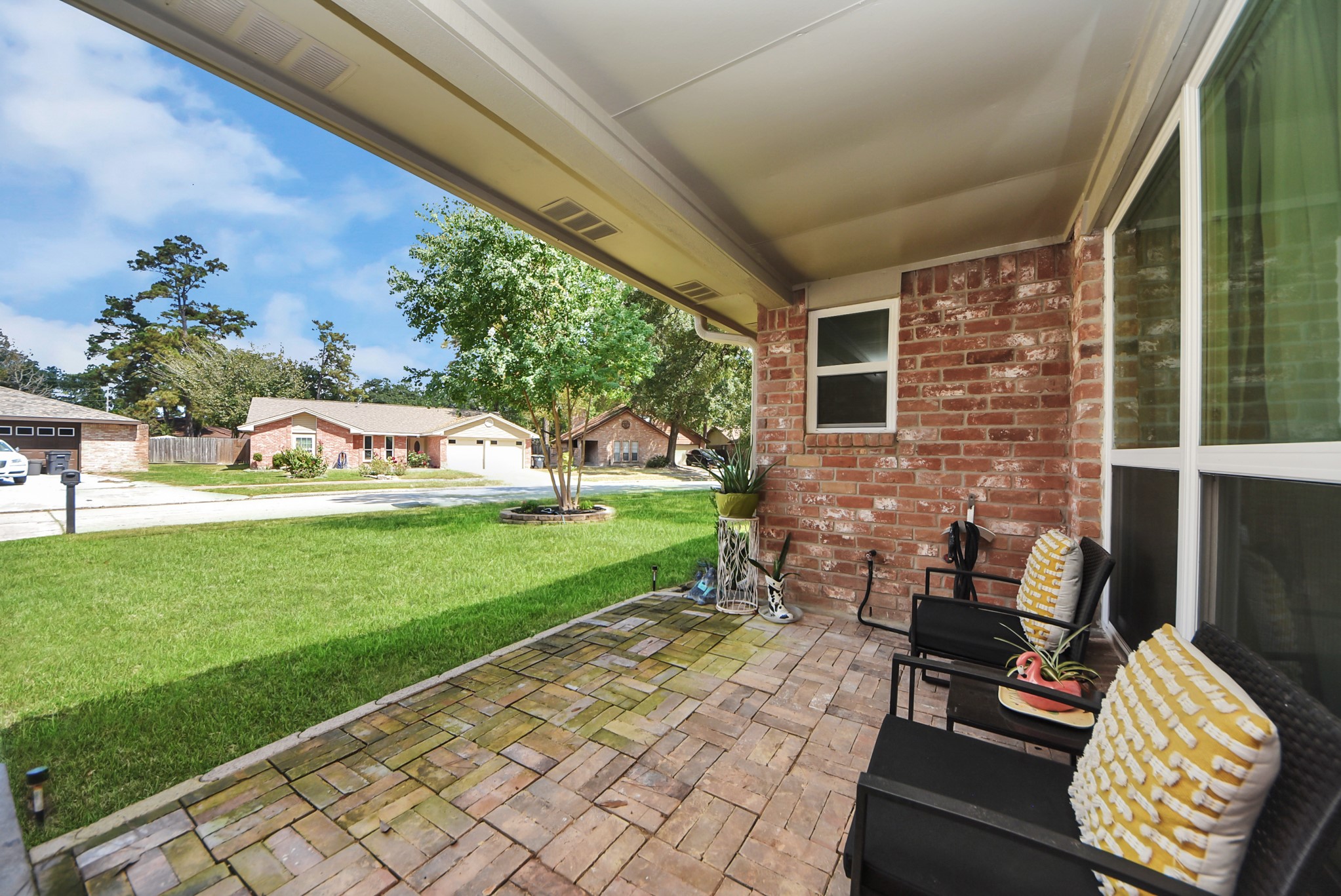Listing photo 4