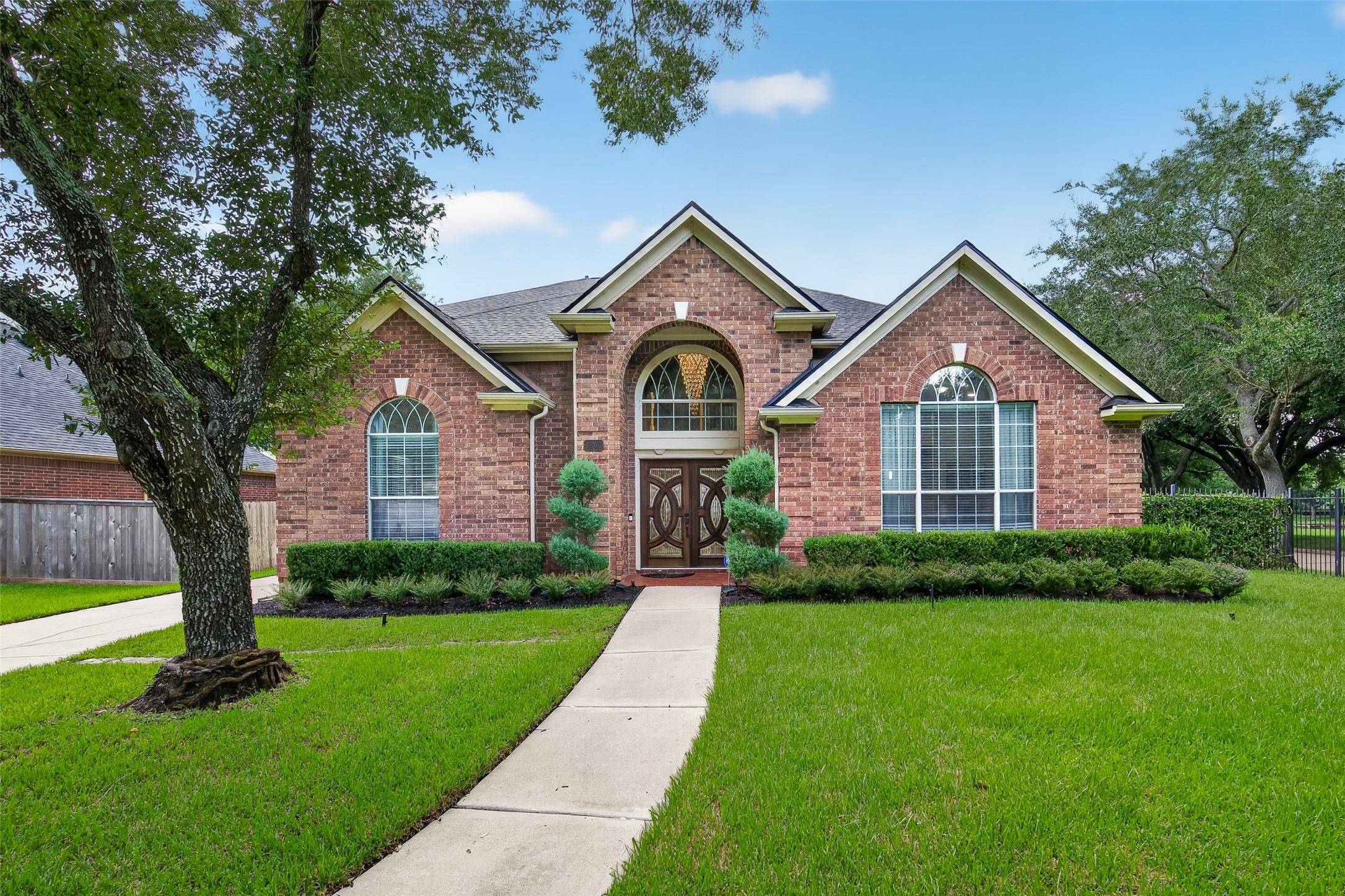 1802 Pepper Tree Court