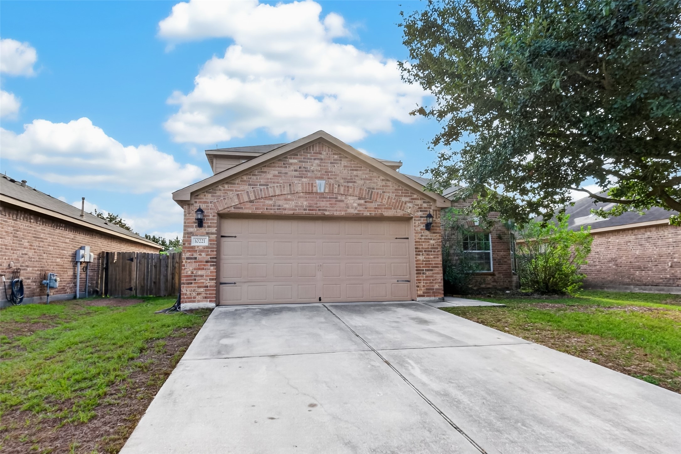 10221 Stone Gate Drive