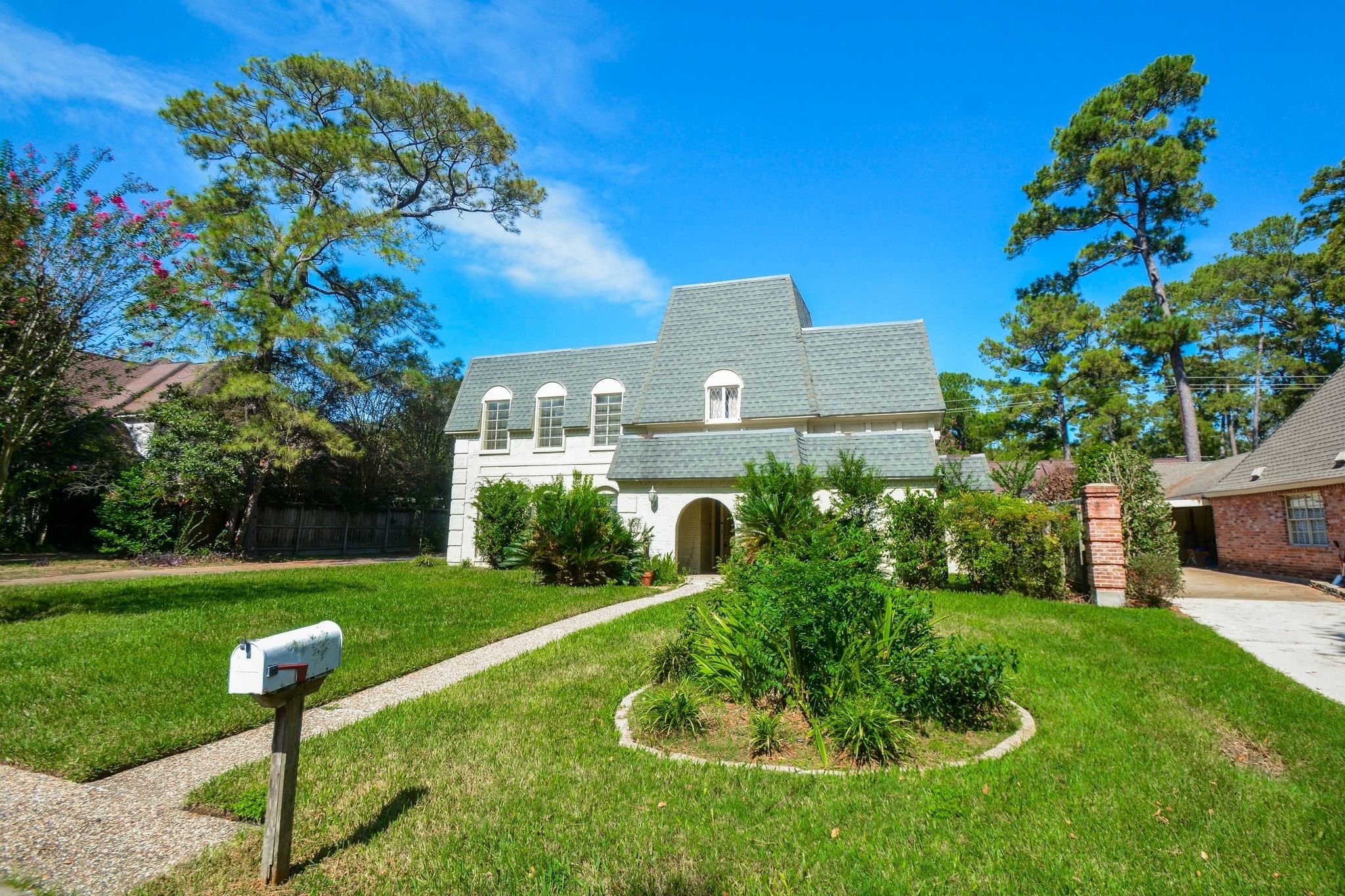 5422 Foresthaven Drive