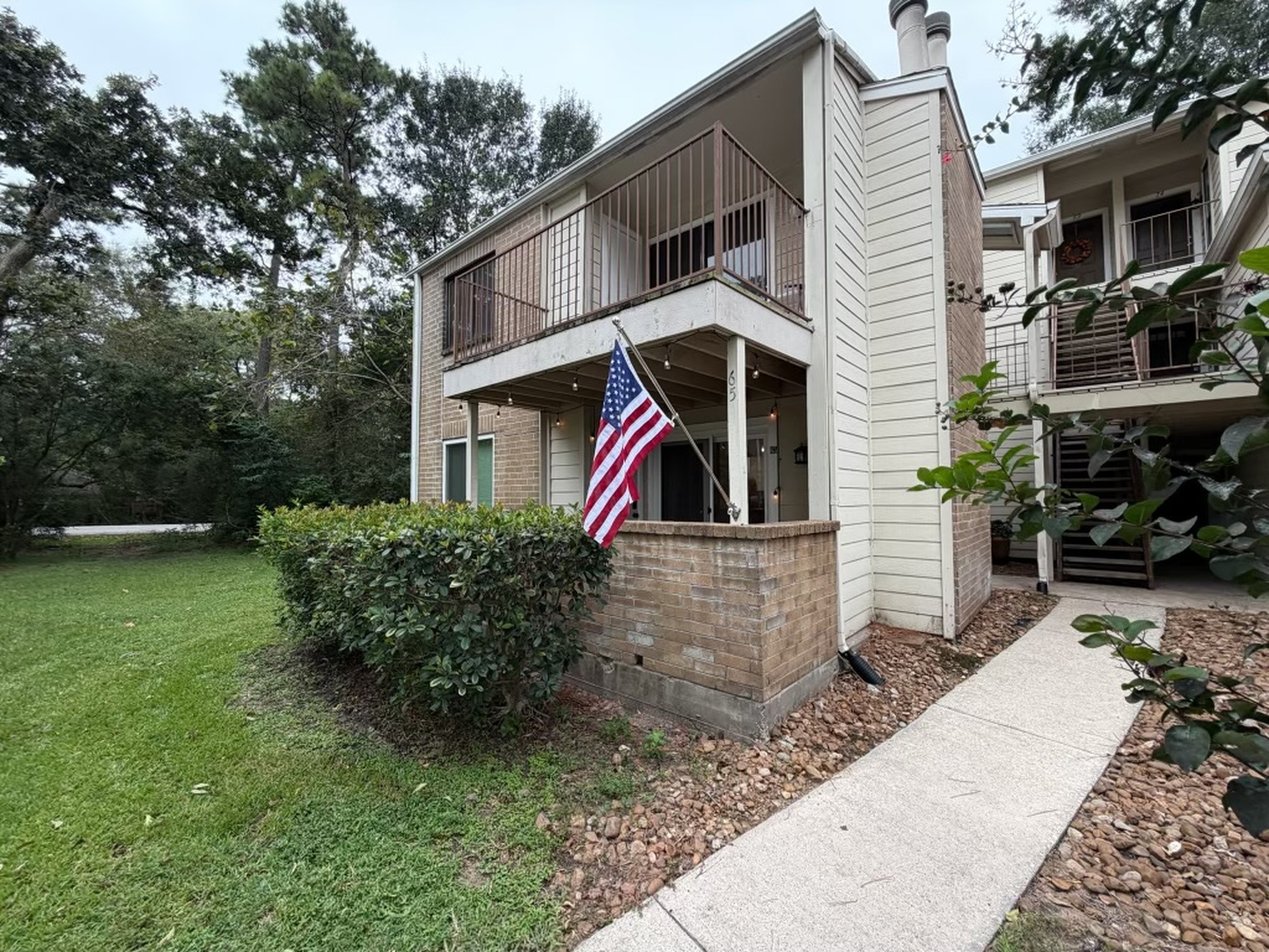 3500 Tangle Brush Drive