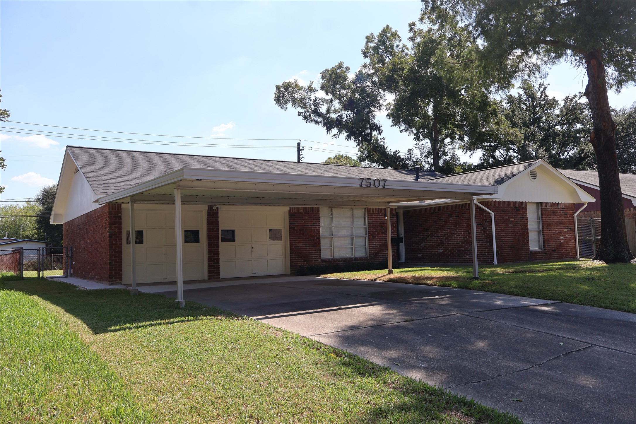 7507 Sandpiper Drive