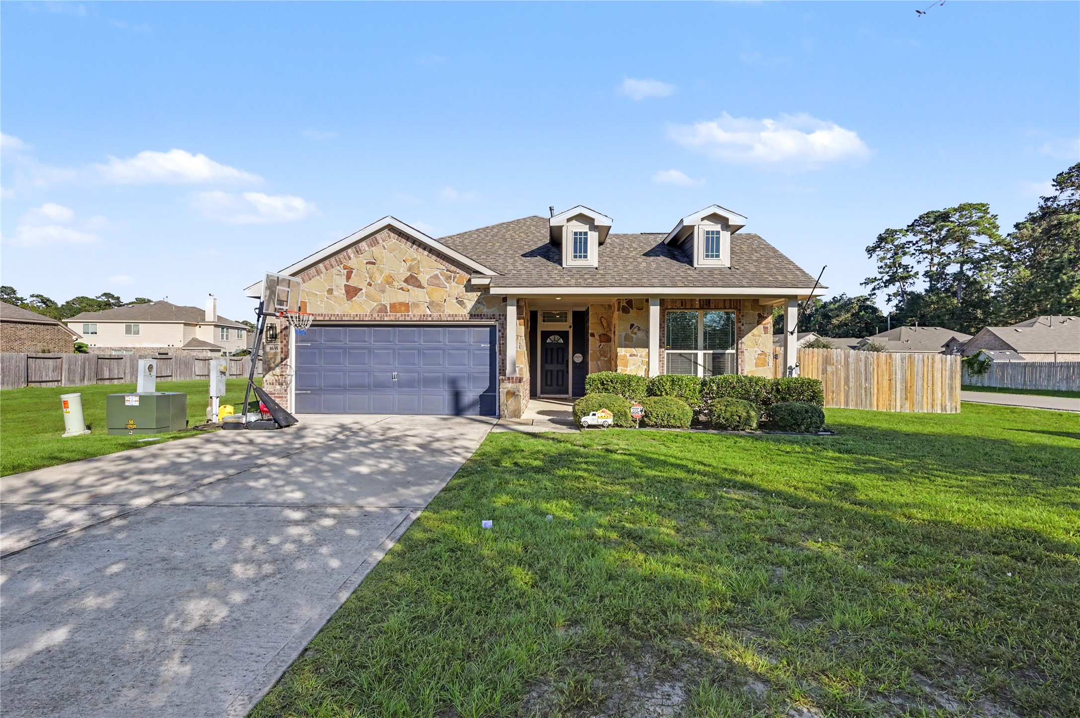 1635 Waukegan Road