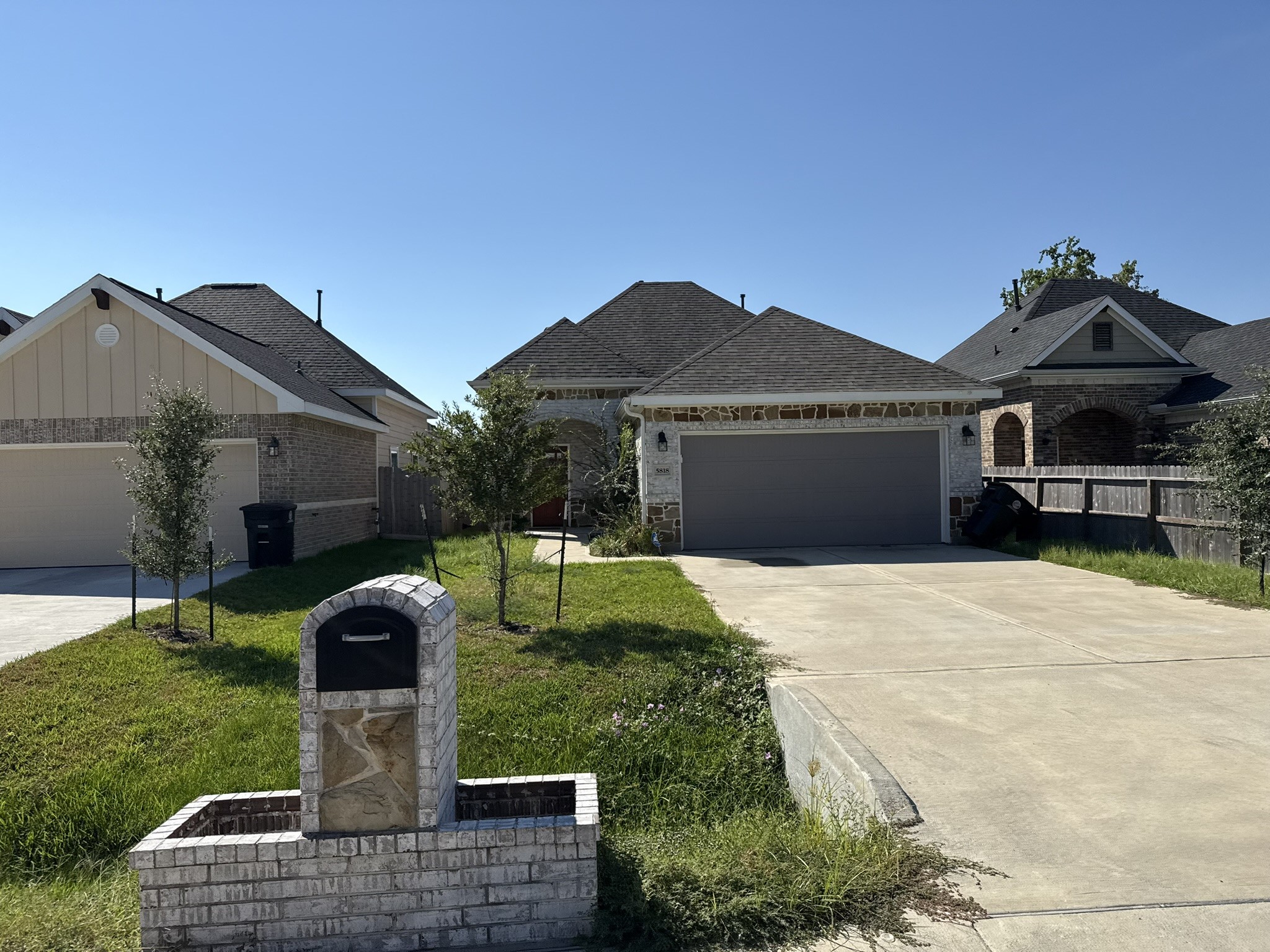 Listing photo 1