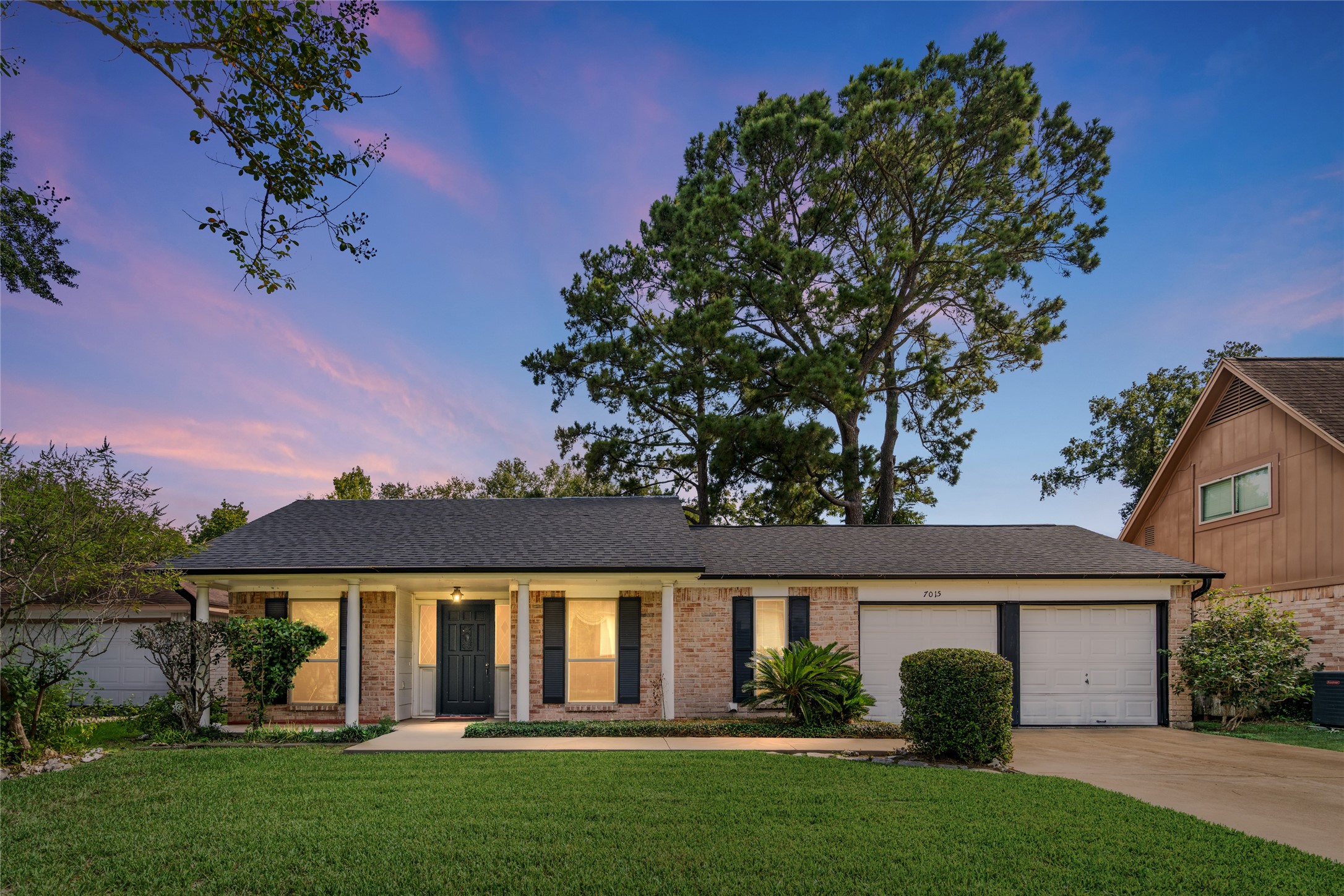 7015 Rosebrook Circle