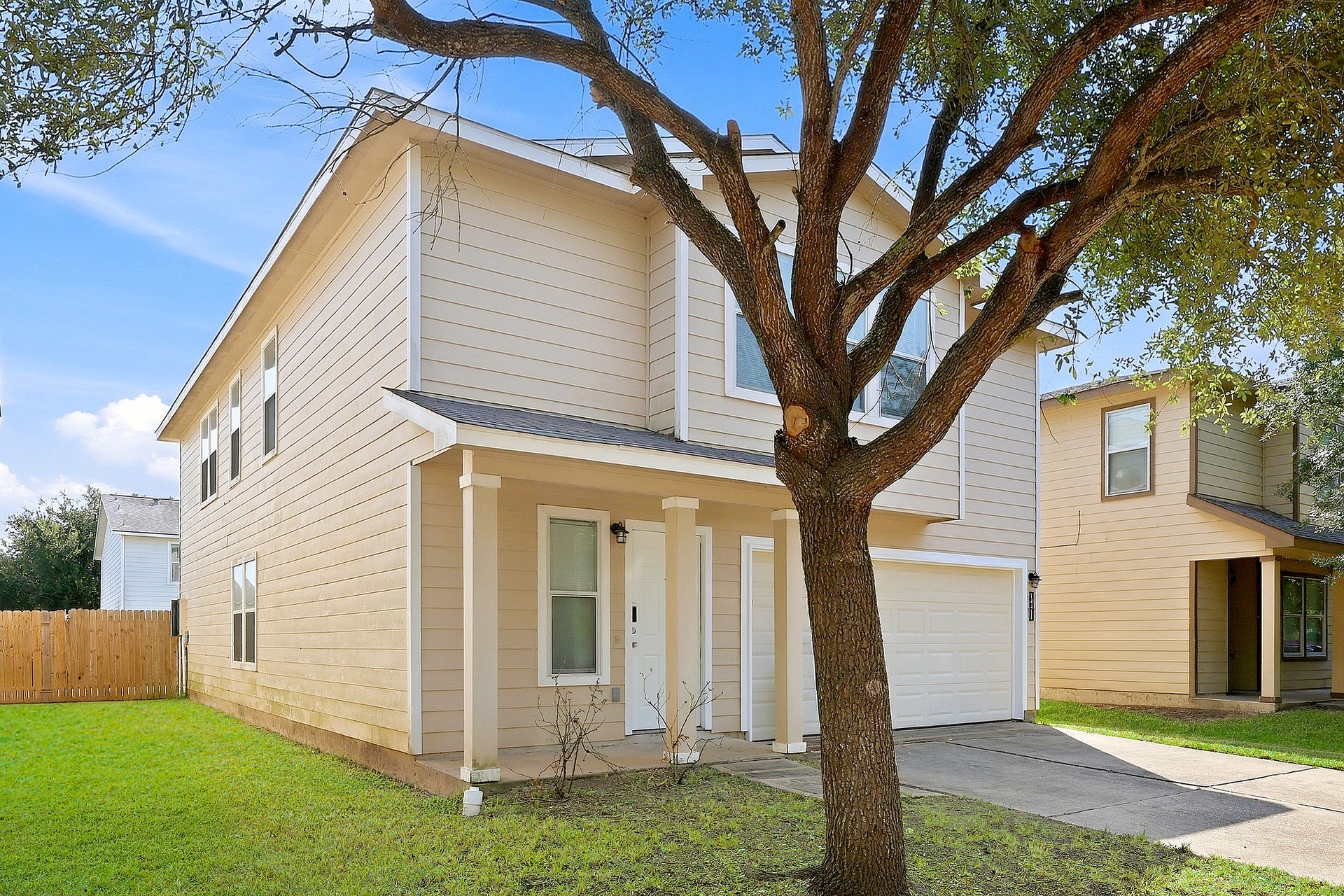 Listing photo 2