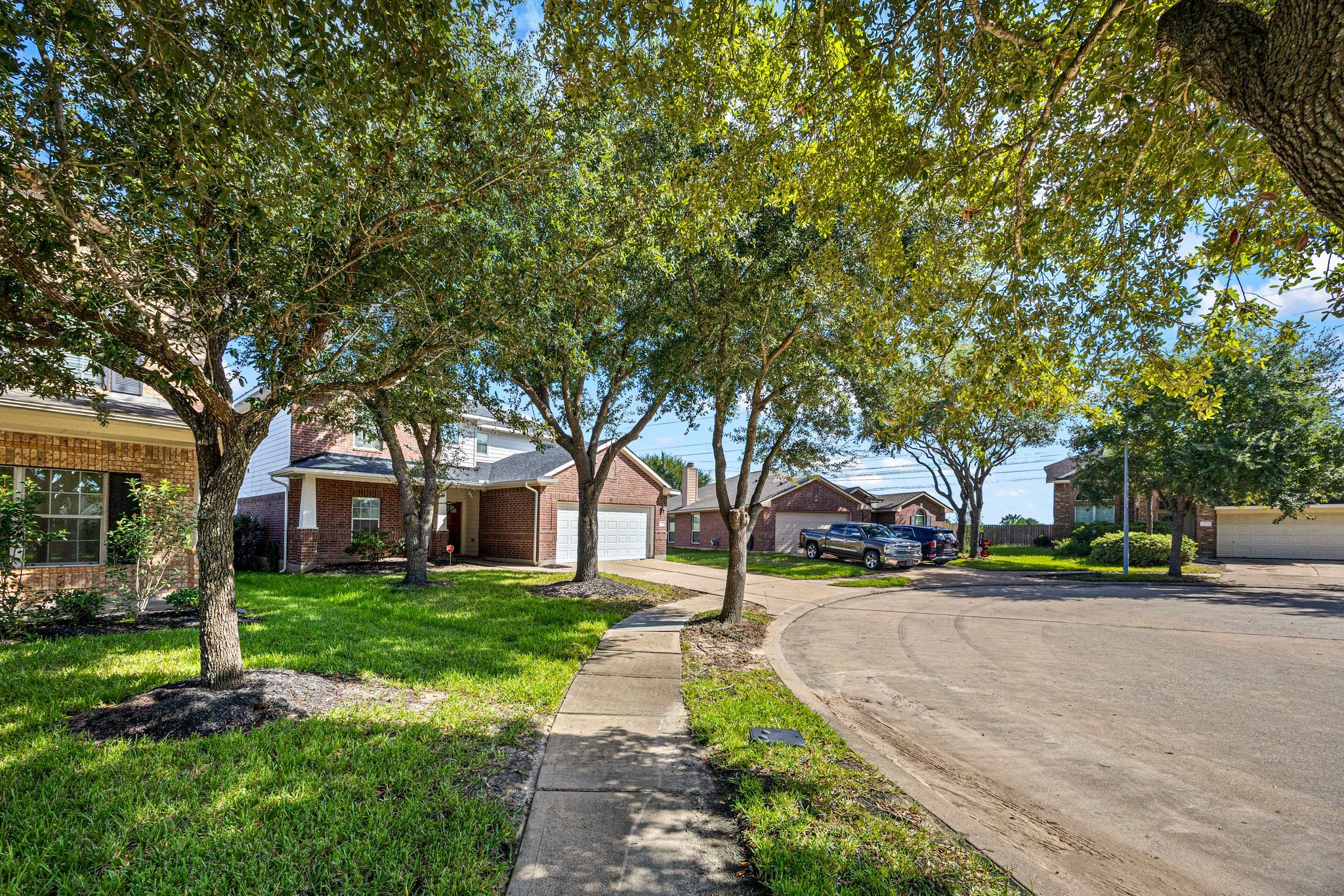 Listing photo 3