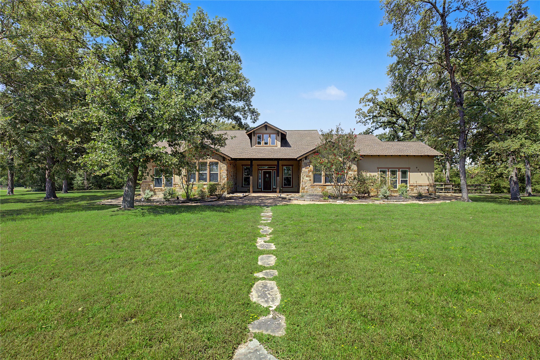 9095 King Oaks Drive