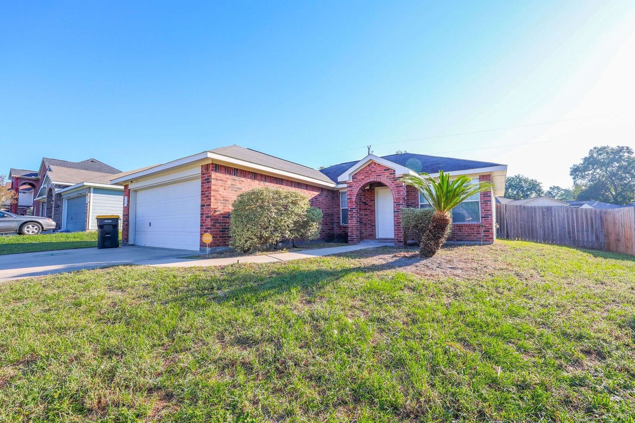 Listing photo 1