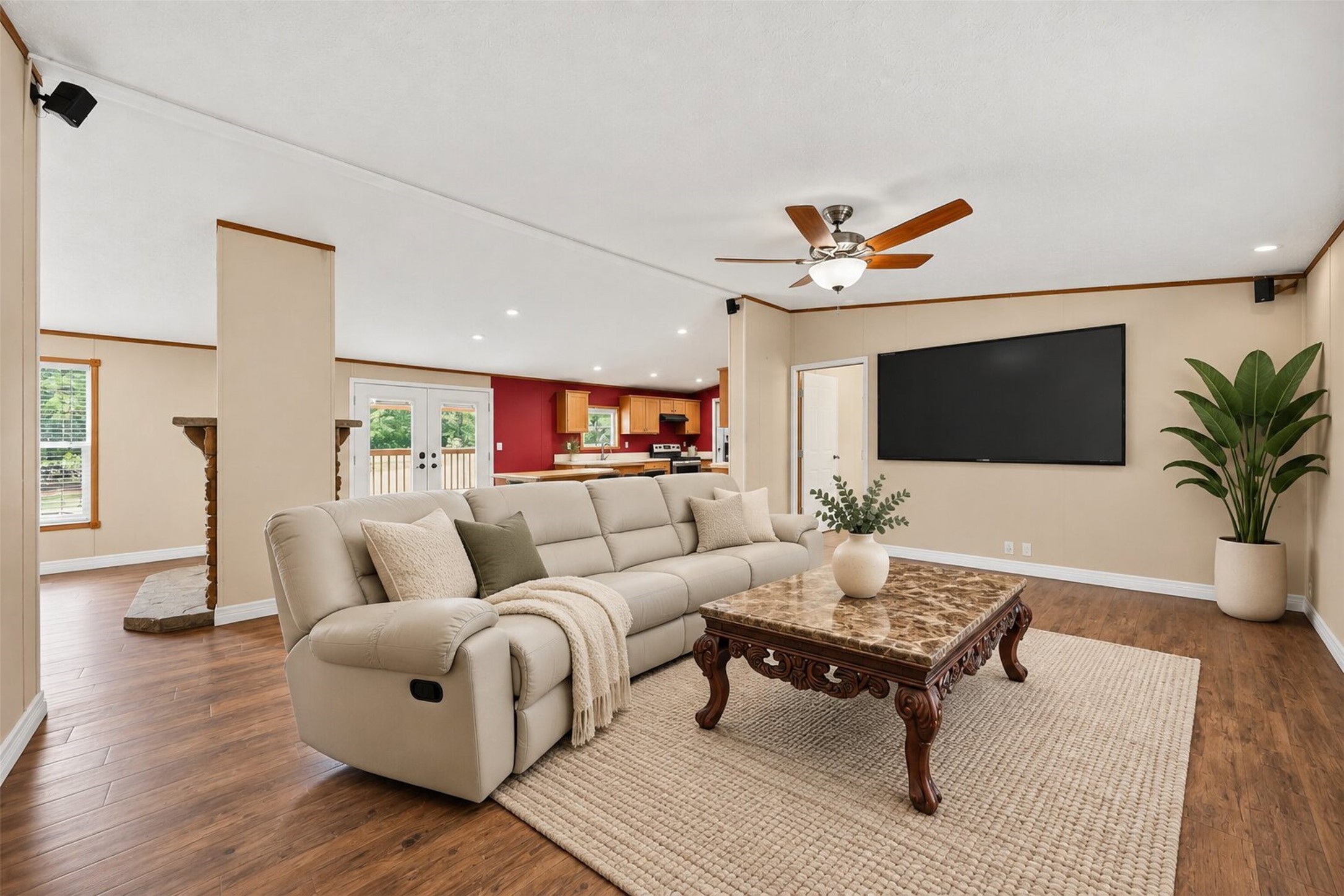 Listing photo 5
