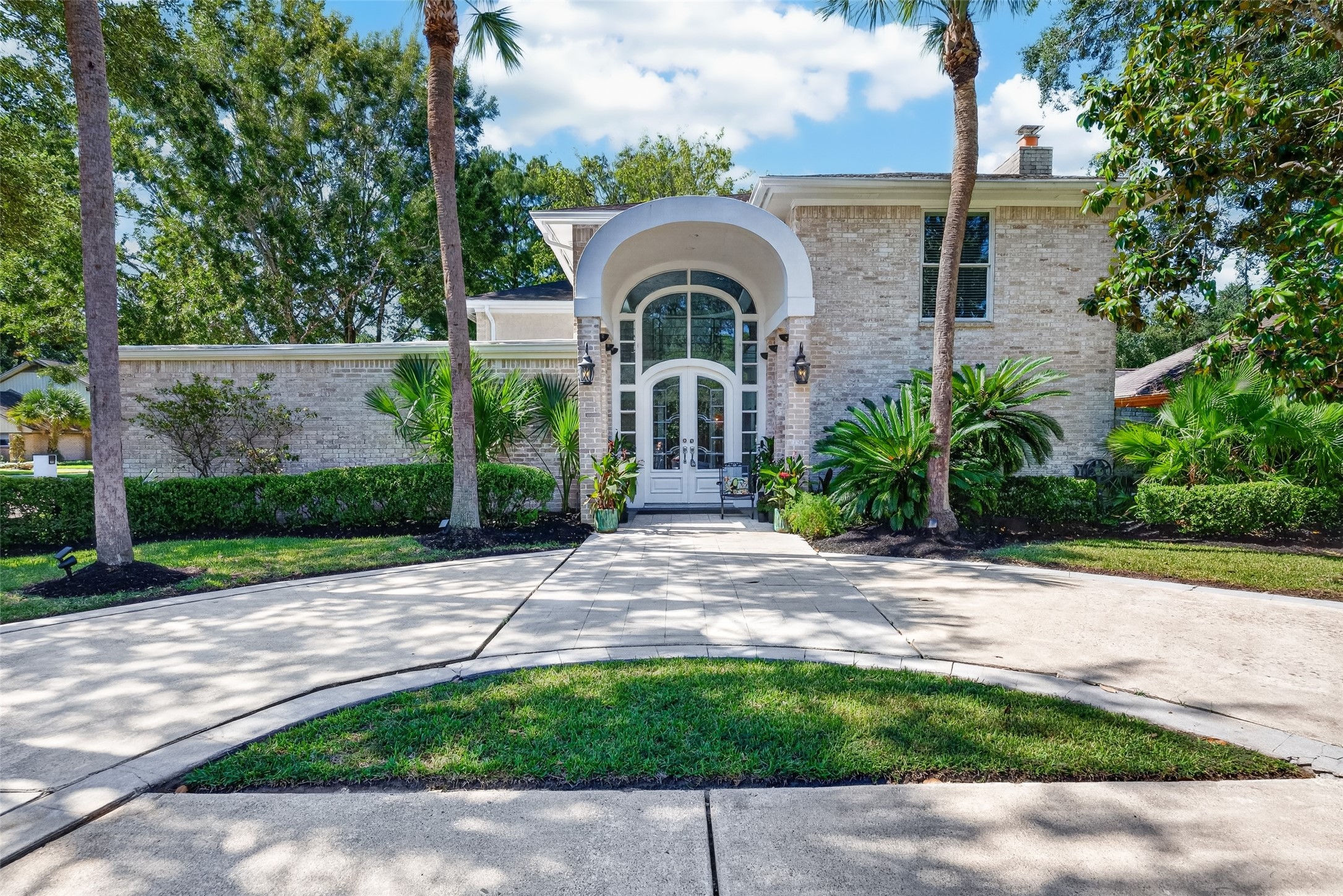 1003 Villa Court Drive