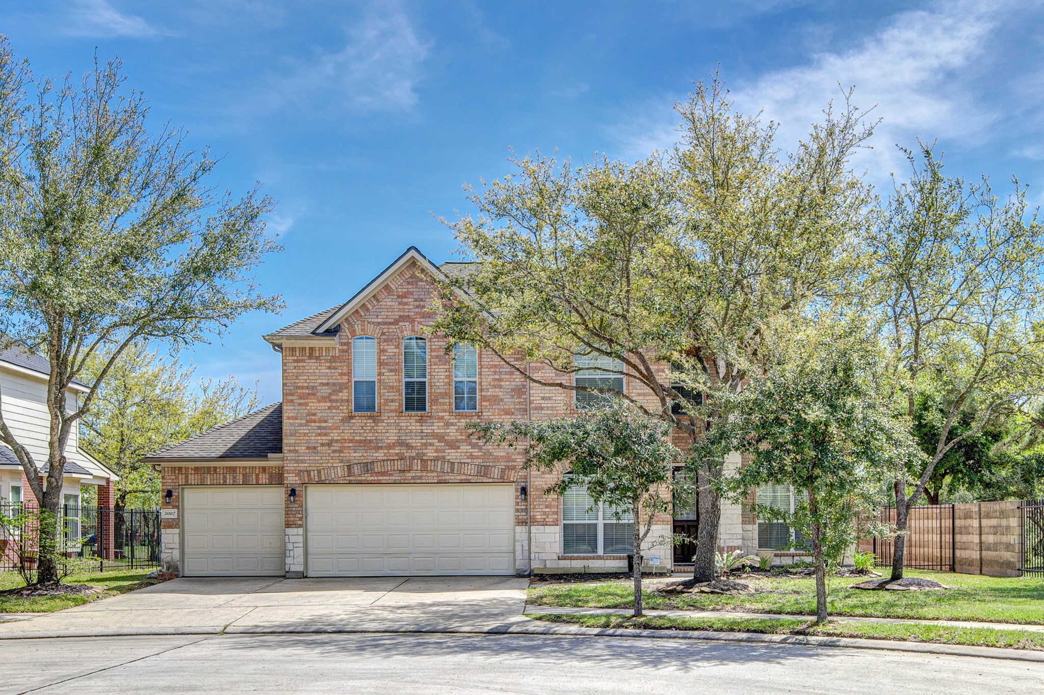 3002 Vincent Crossing Drive