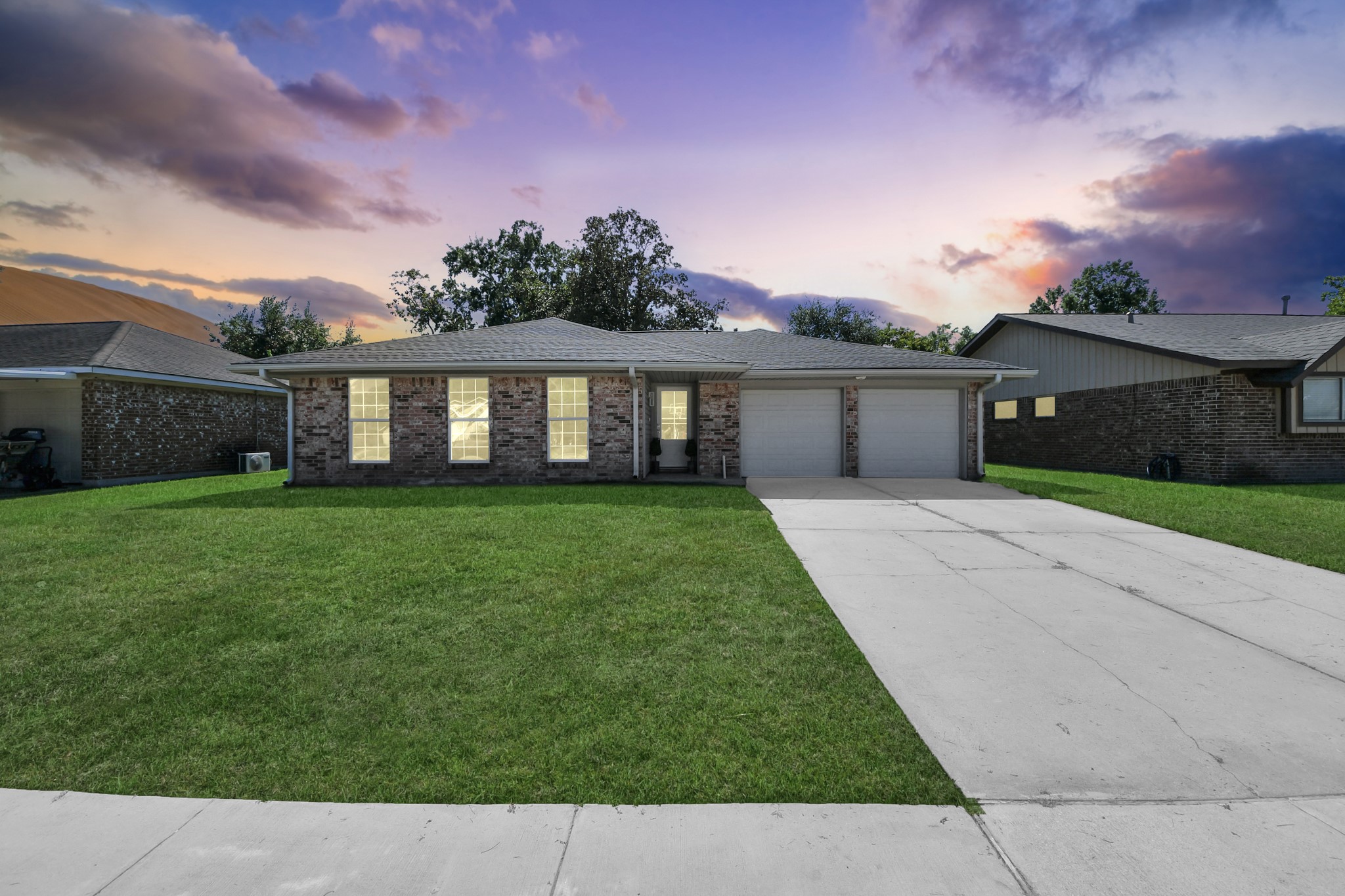 741 E Amherst Lane