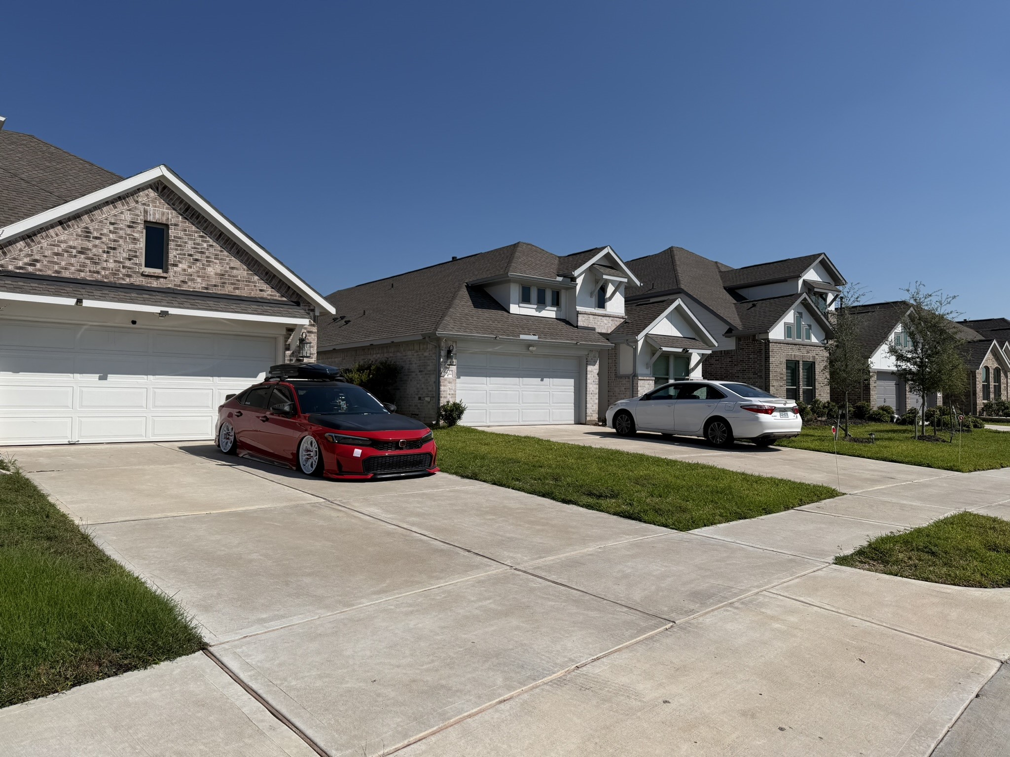 Listing photo 3