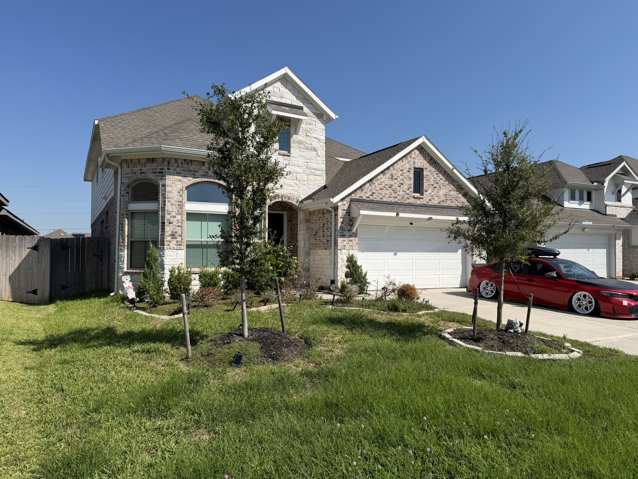 Listing photo 1