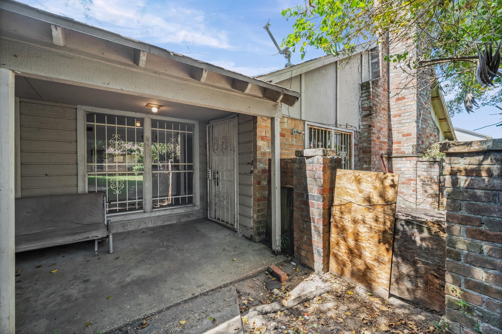 Listing photo 1