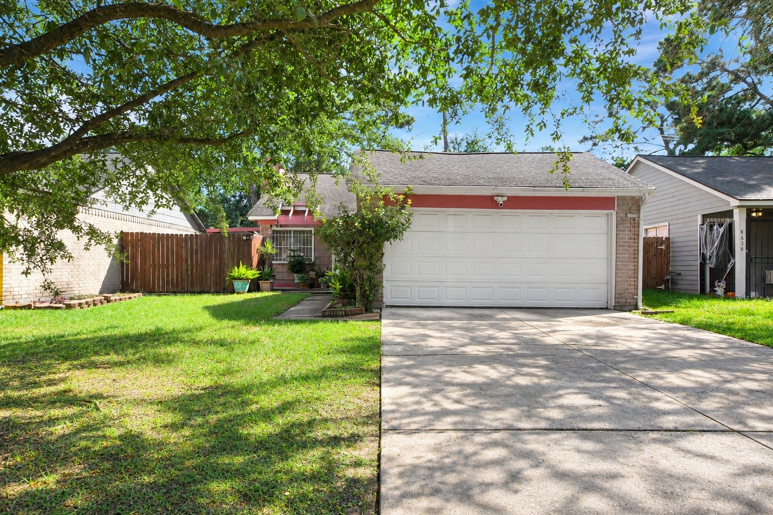 8642 Flower Path Street