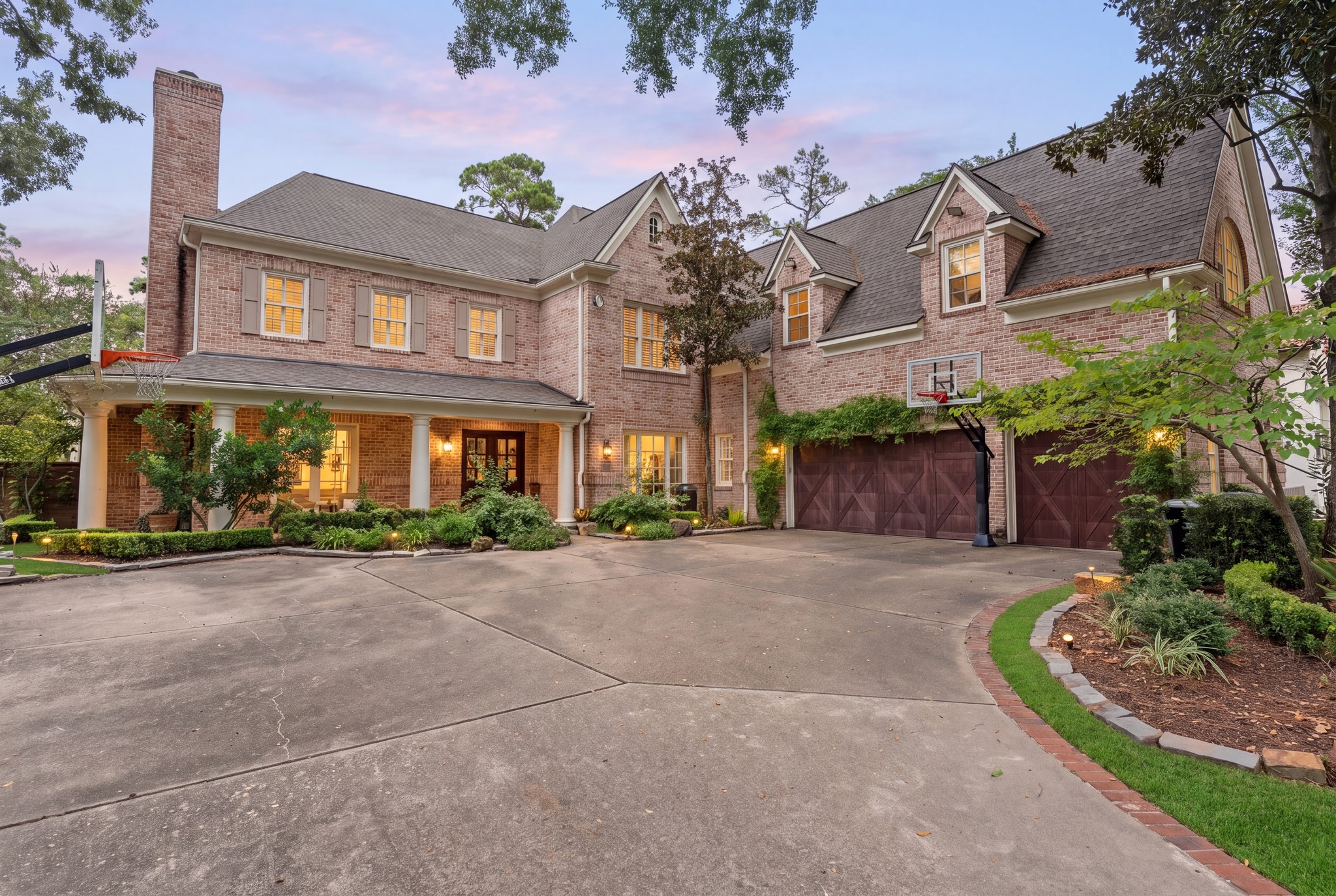 11910 Longleaf Lane