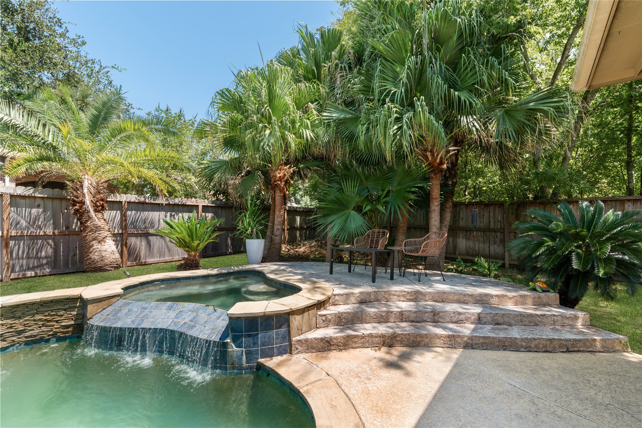 2525 W Ranch Drive