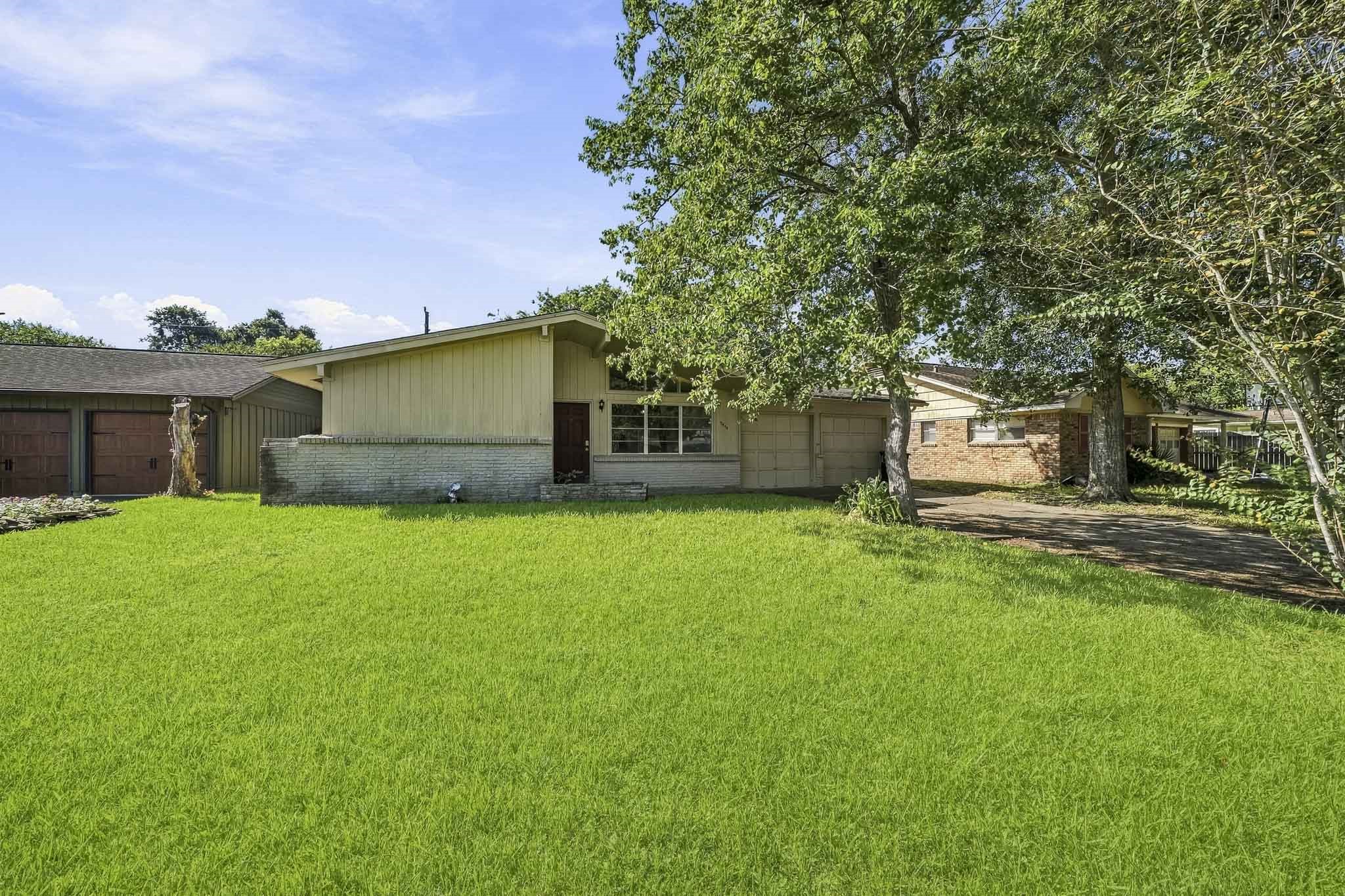 7043 Hendon Lane