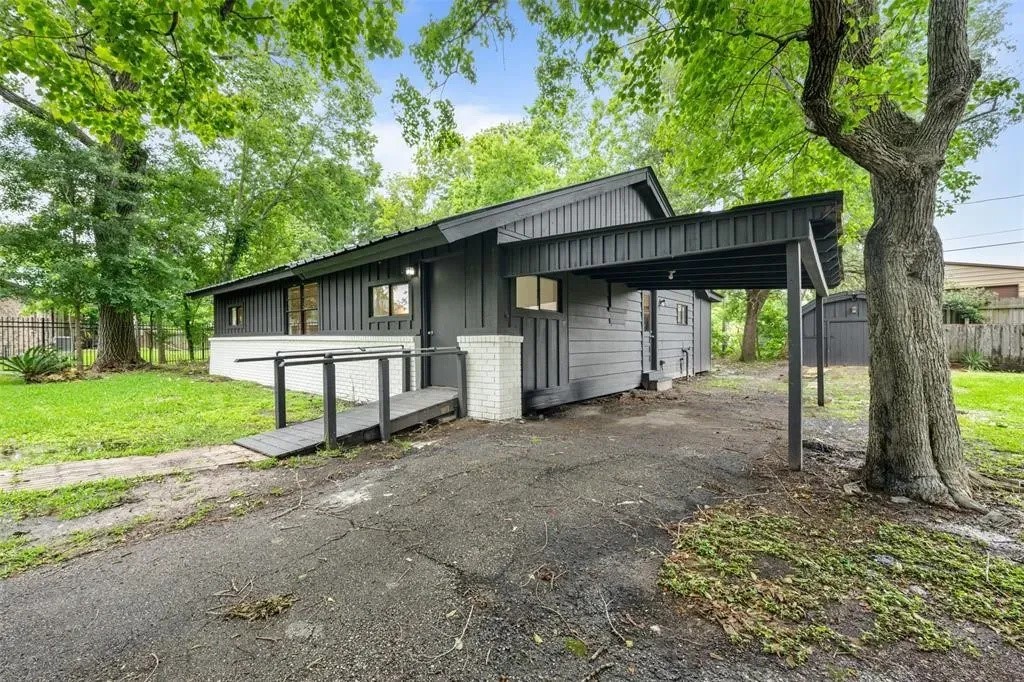 3201 Creel Court