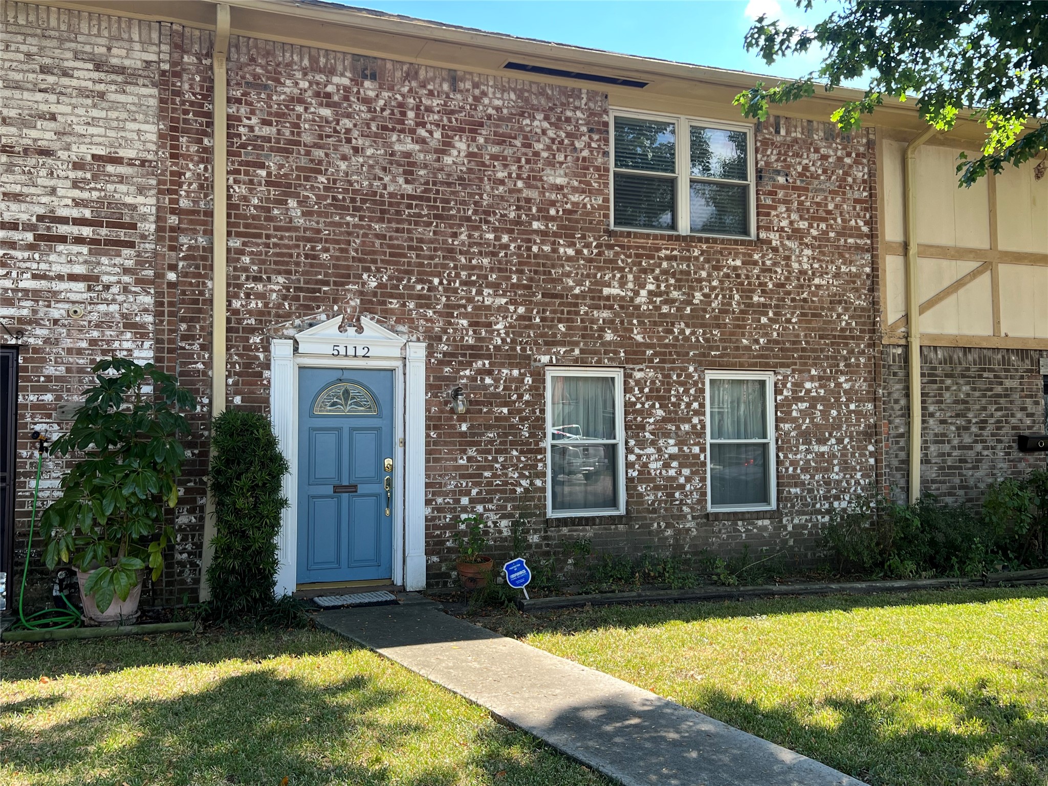 5112 Silver Creek Drive