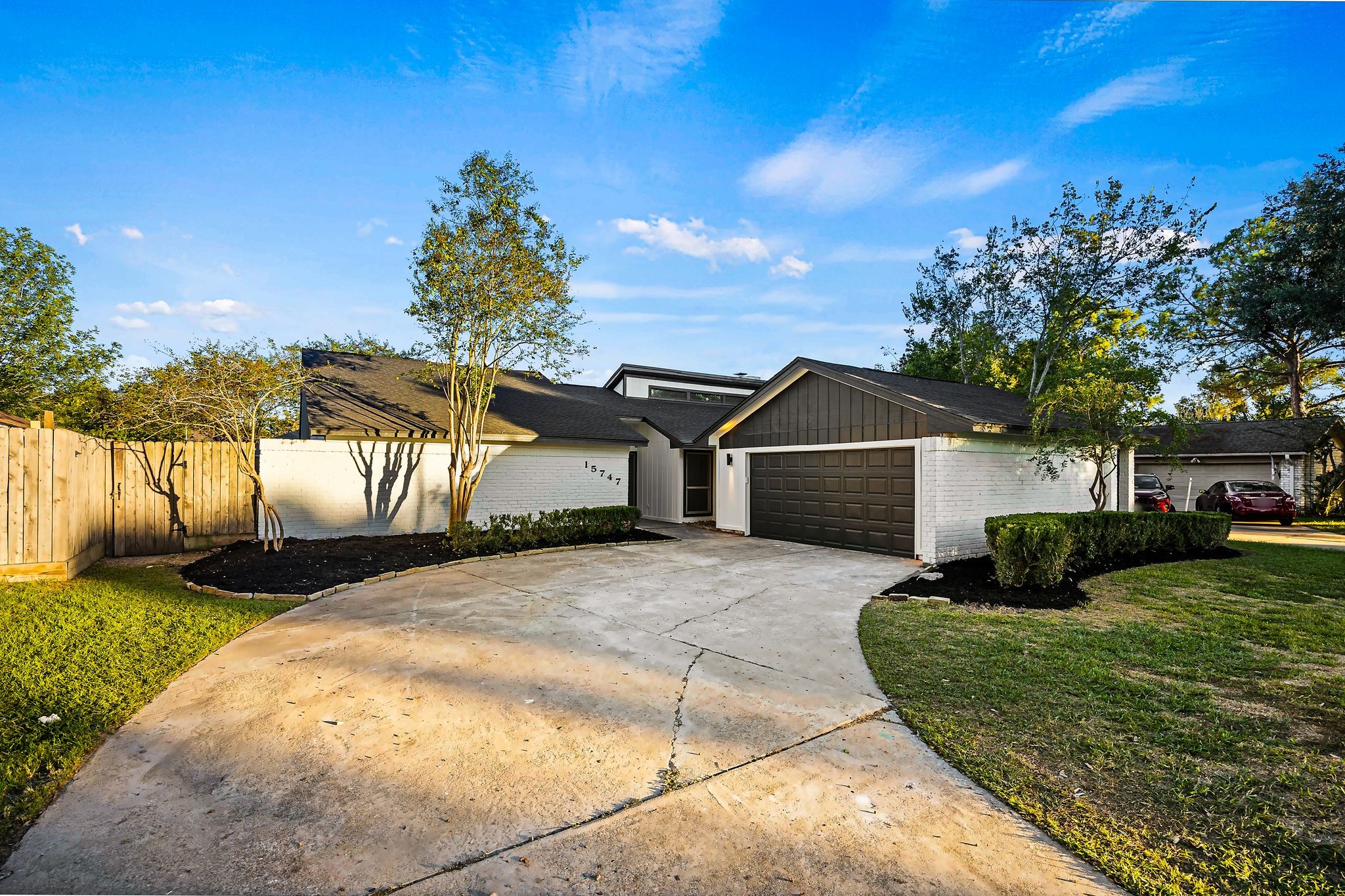 15747 Boulder Oaks Drive