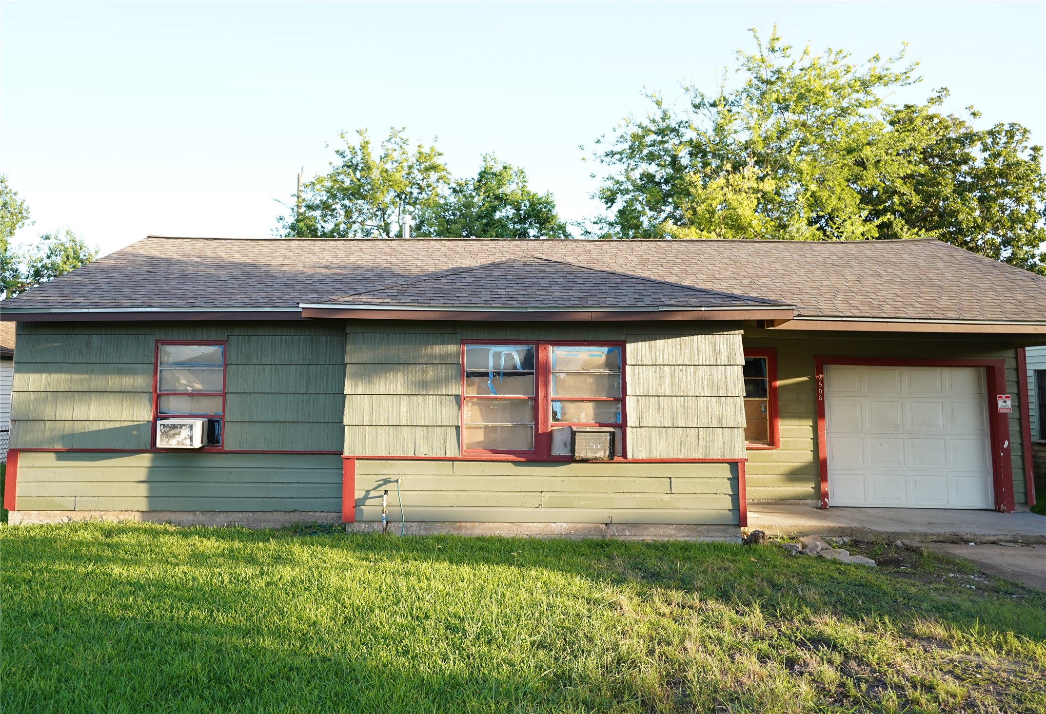 2506 10th Street