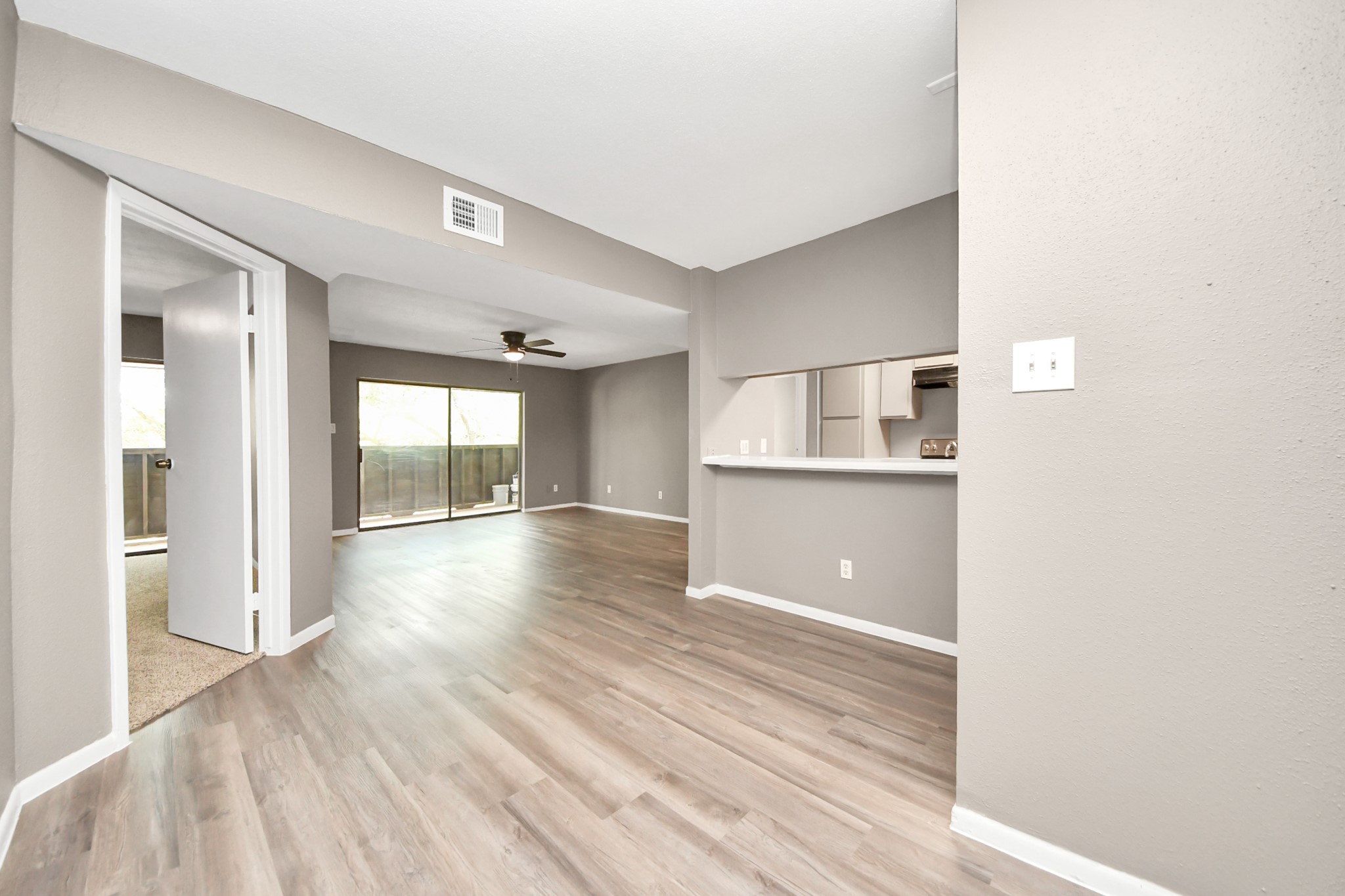 3105 Walnut Bend Ln