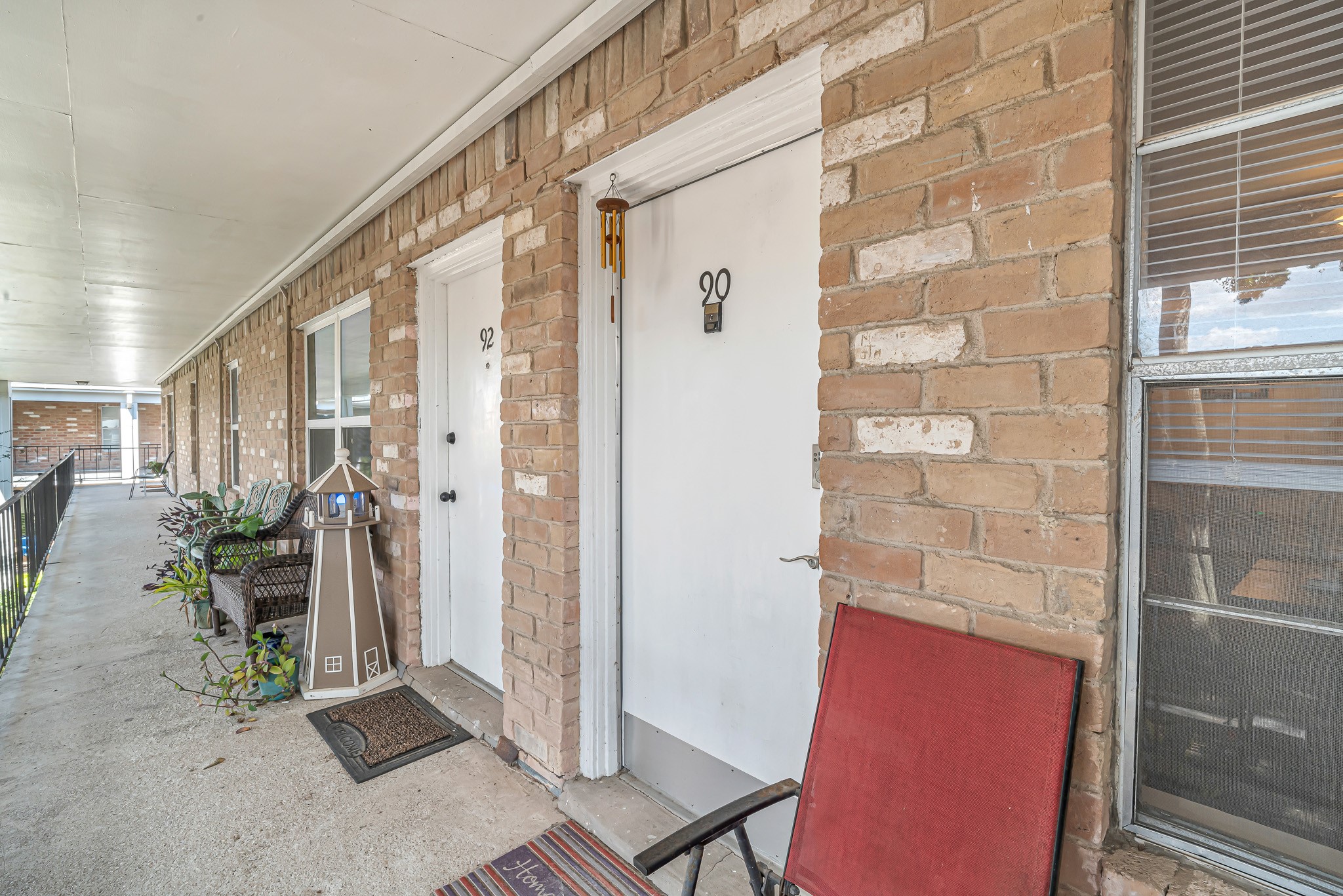 Listing photo 2