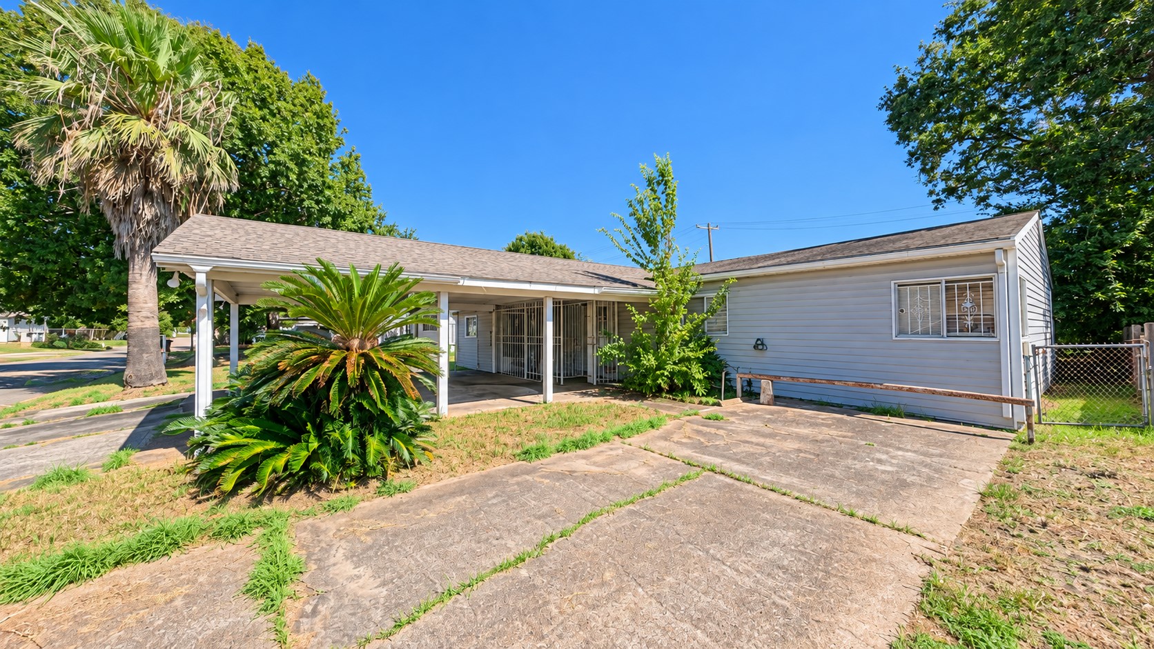 Listing photo 1