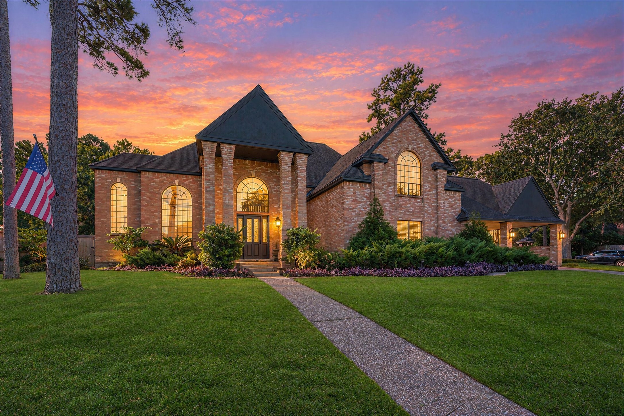 11823 Parkriver Drive