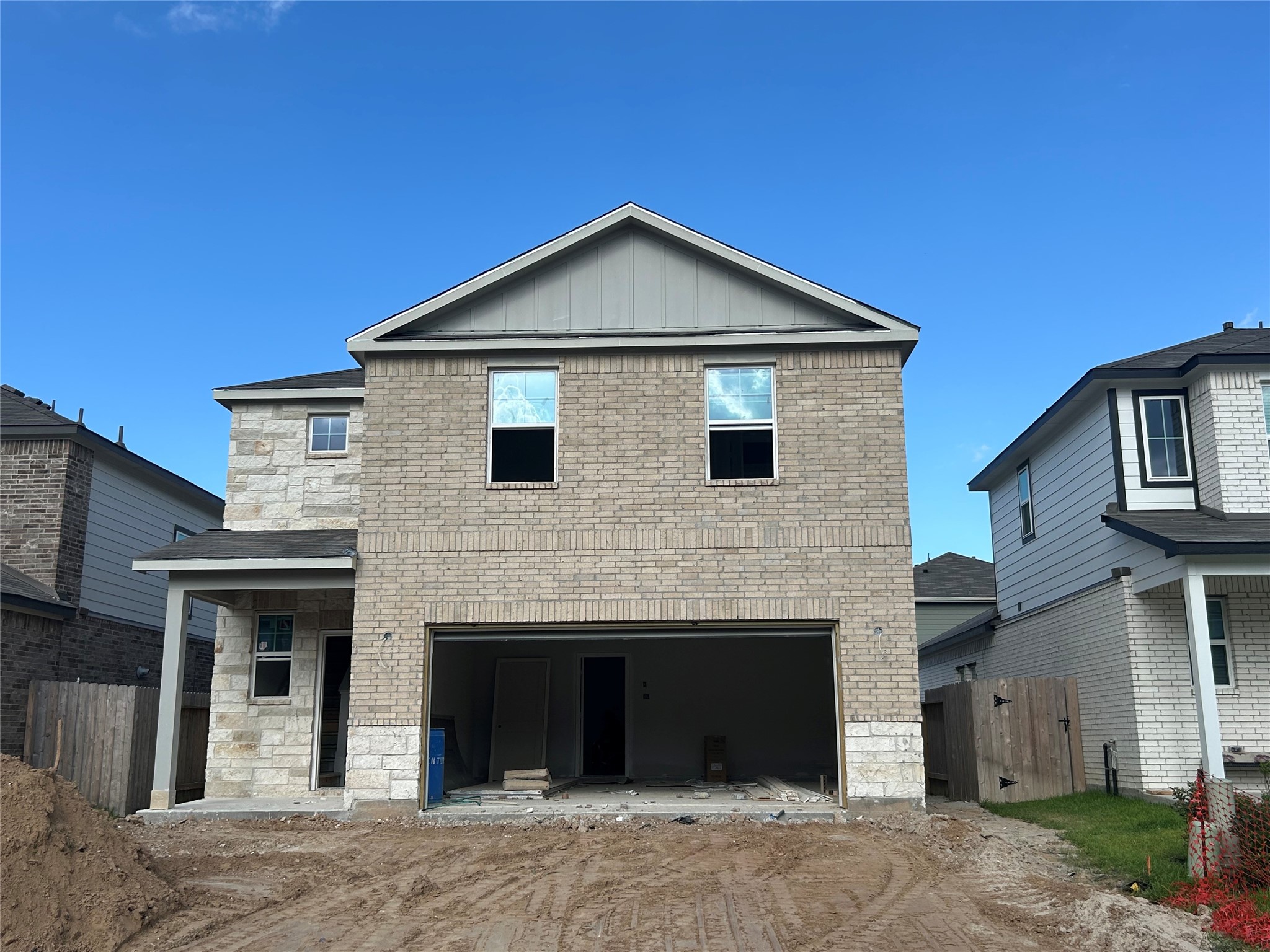 Listing photo 3