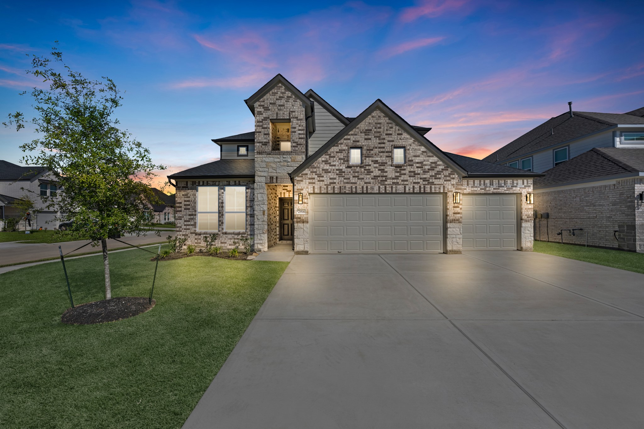2914 Belle Tree Lane